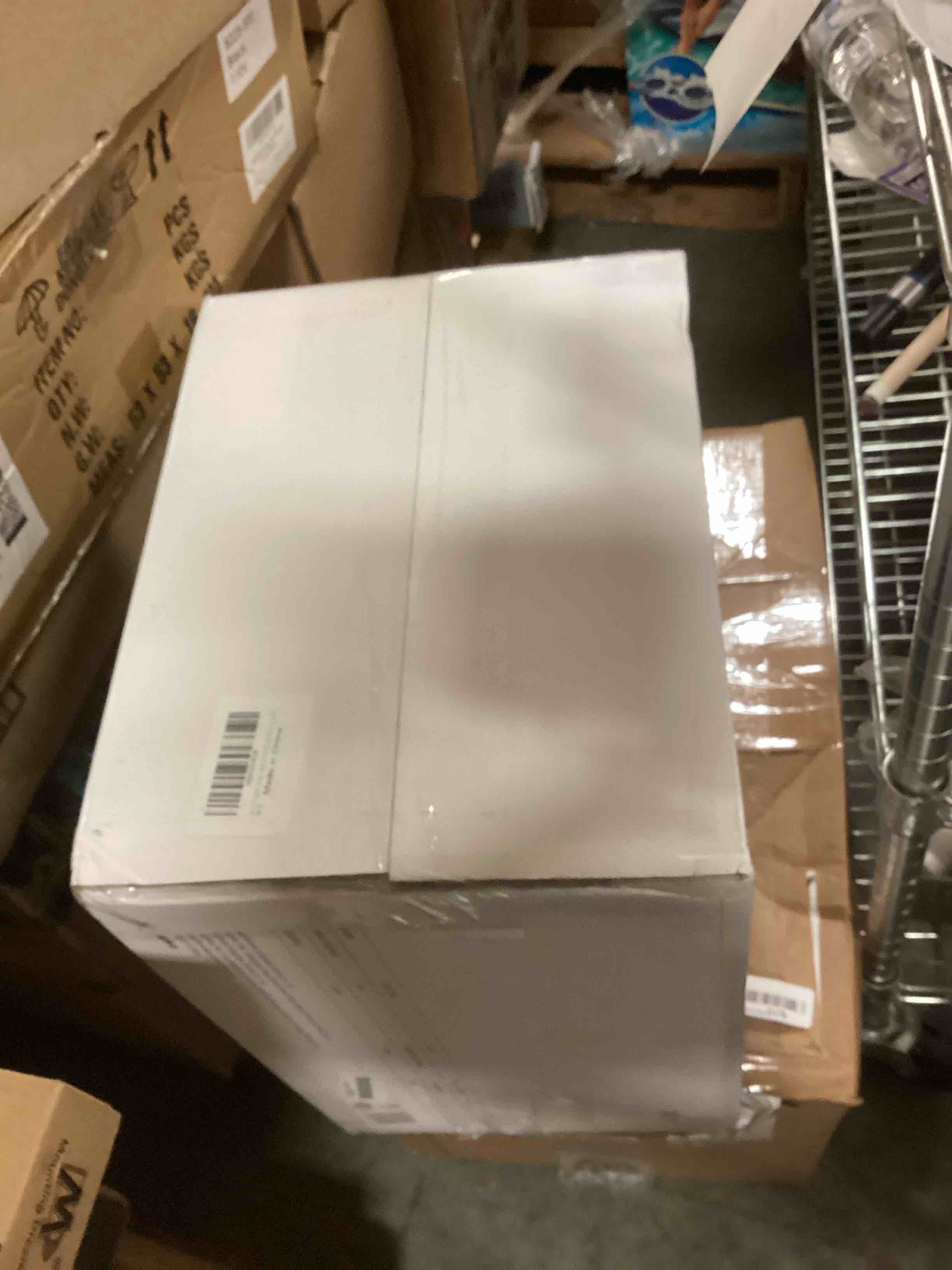 https://s3.amazonaws.com/lotting-images-prod/bidfta/PPE1696010_1733413230232.jpeg
