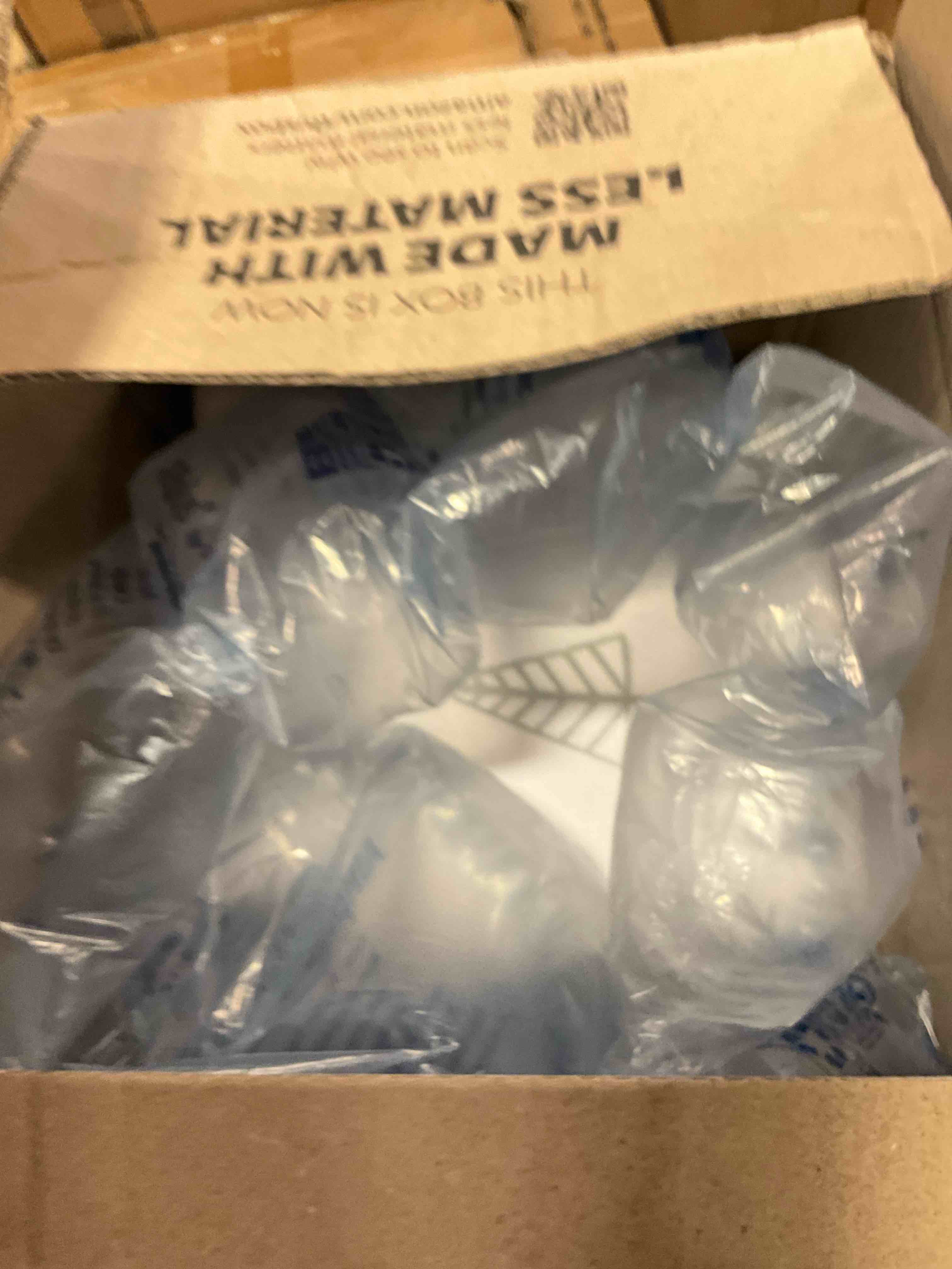 https://s3.amazonaws.com/lotting-images-prod/bidfta/PPE1697497_1735322595455.jpeg