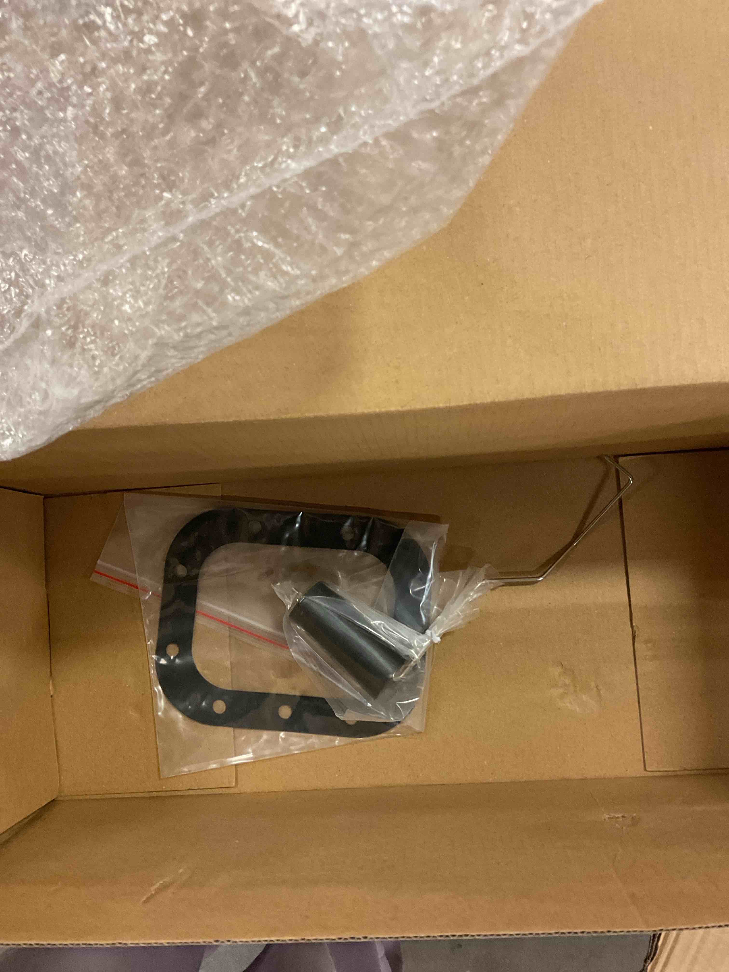 https://s3.amazonaws.com/lotting-images-prod/bidfta/PPE1697510_1736539803739.jpeg
