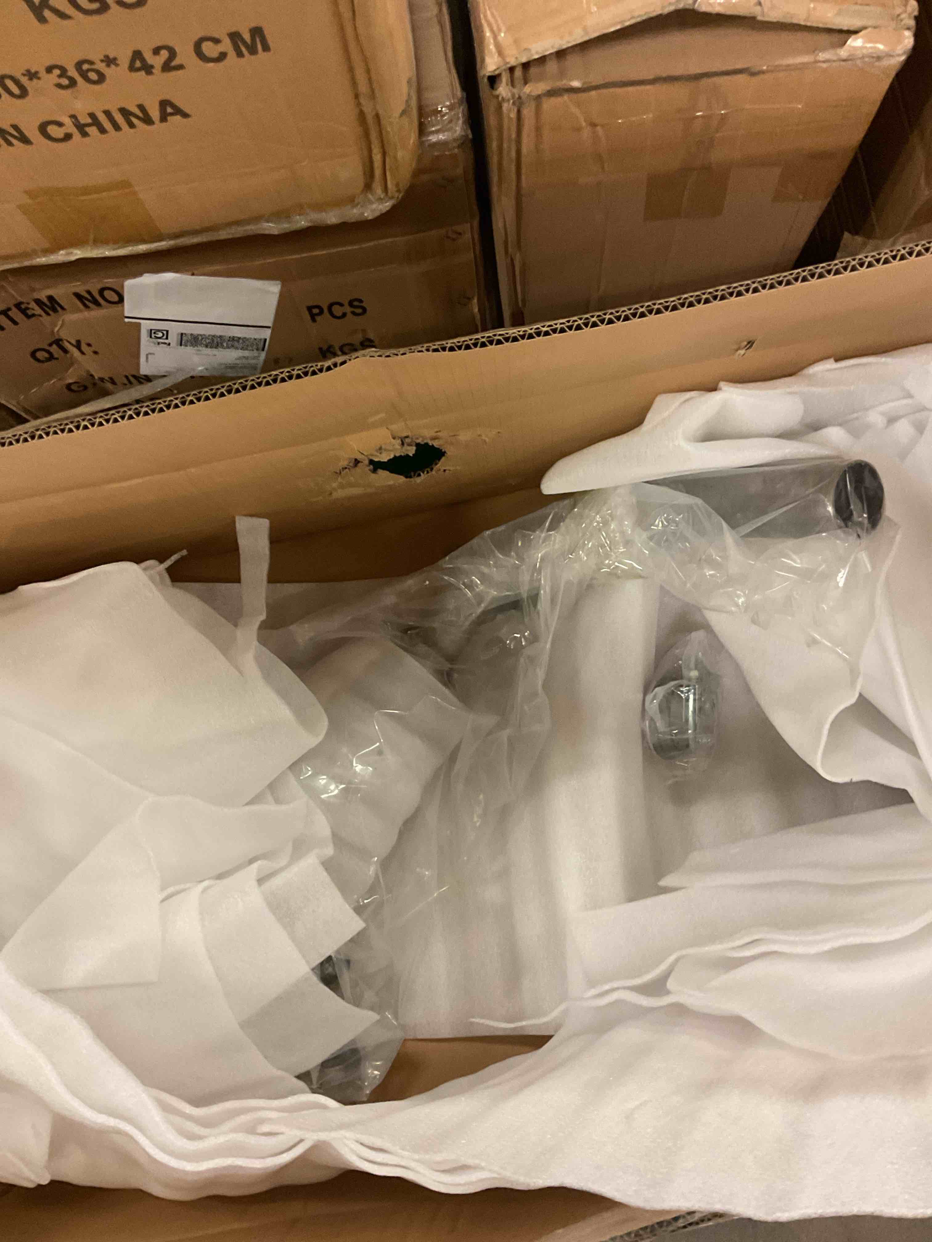 https://s3.amazonaws.com/lotting-images-prod/bidfta/PPE1697518_1736542858354.jpeg
