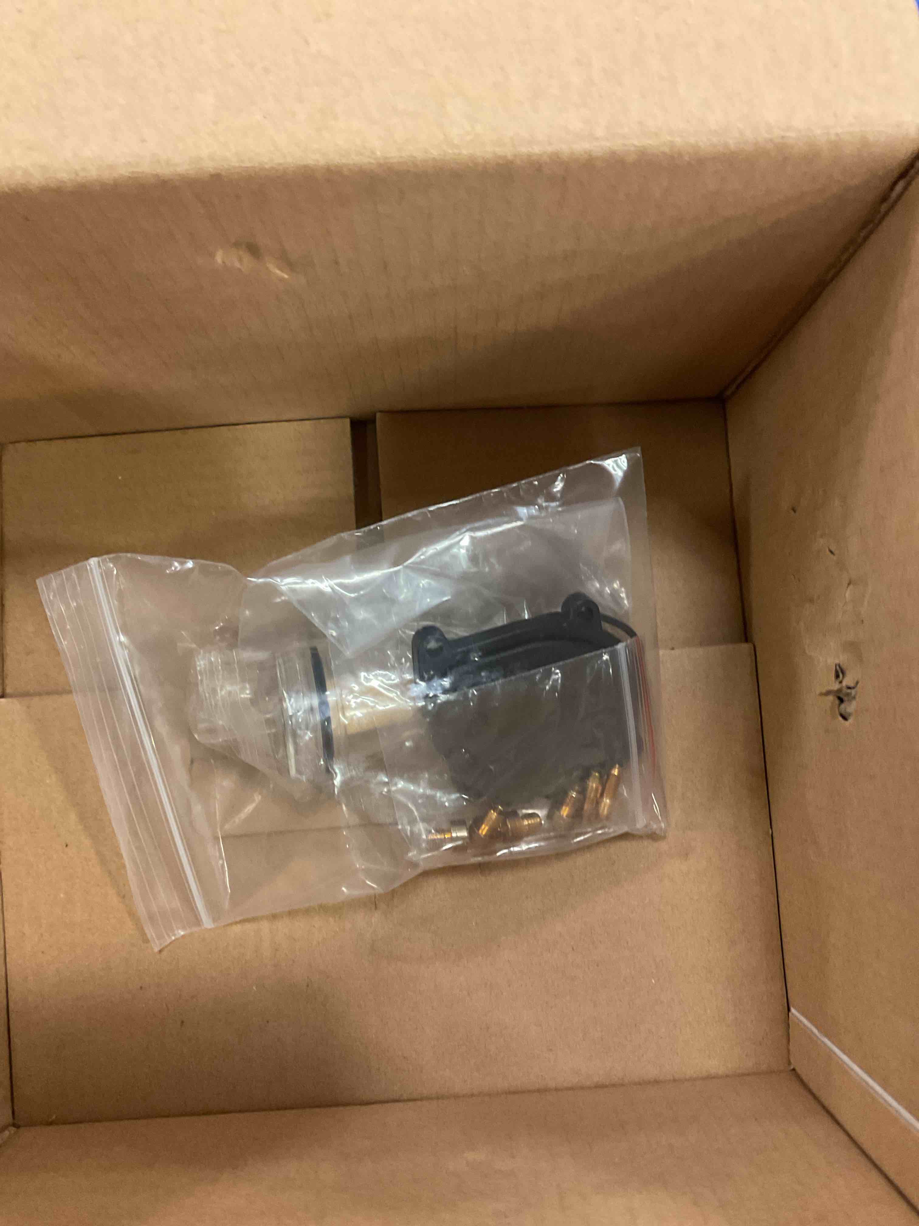 https://s3.amazonaws.com/lotting-images-prod/bidfta/PPE1697532_1736547712601.jpeg