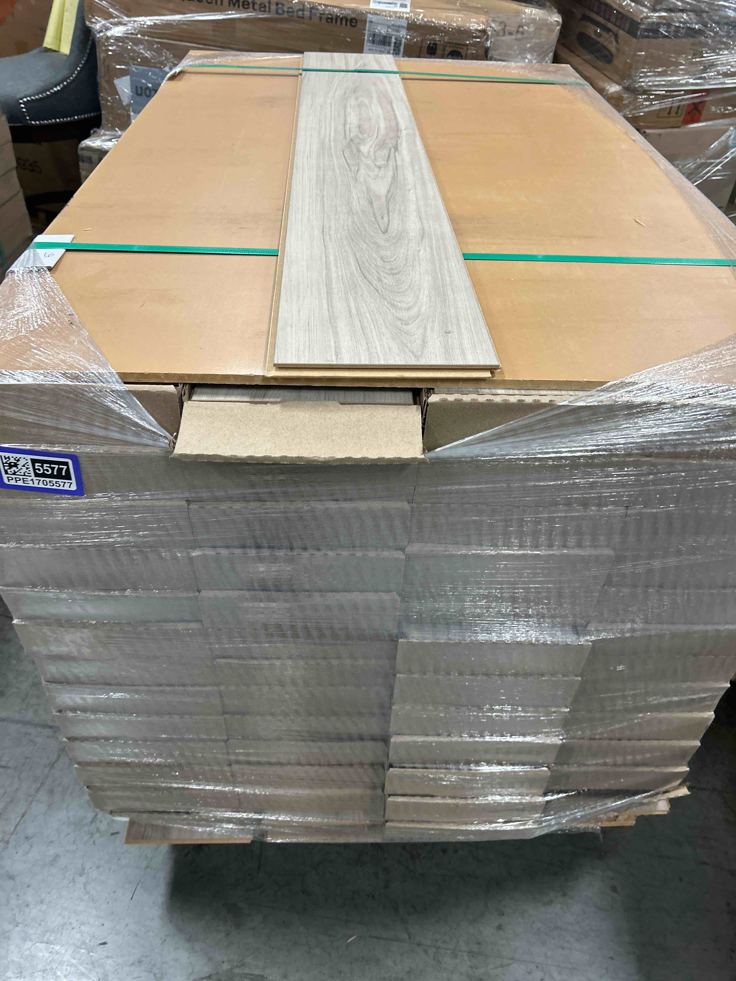 https://s3.amazonaws.com/lotting-images-prod/bidfta/PPE1705577_1734538494111.jpeg