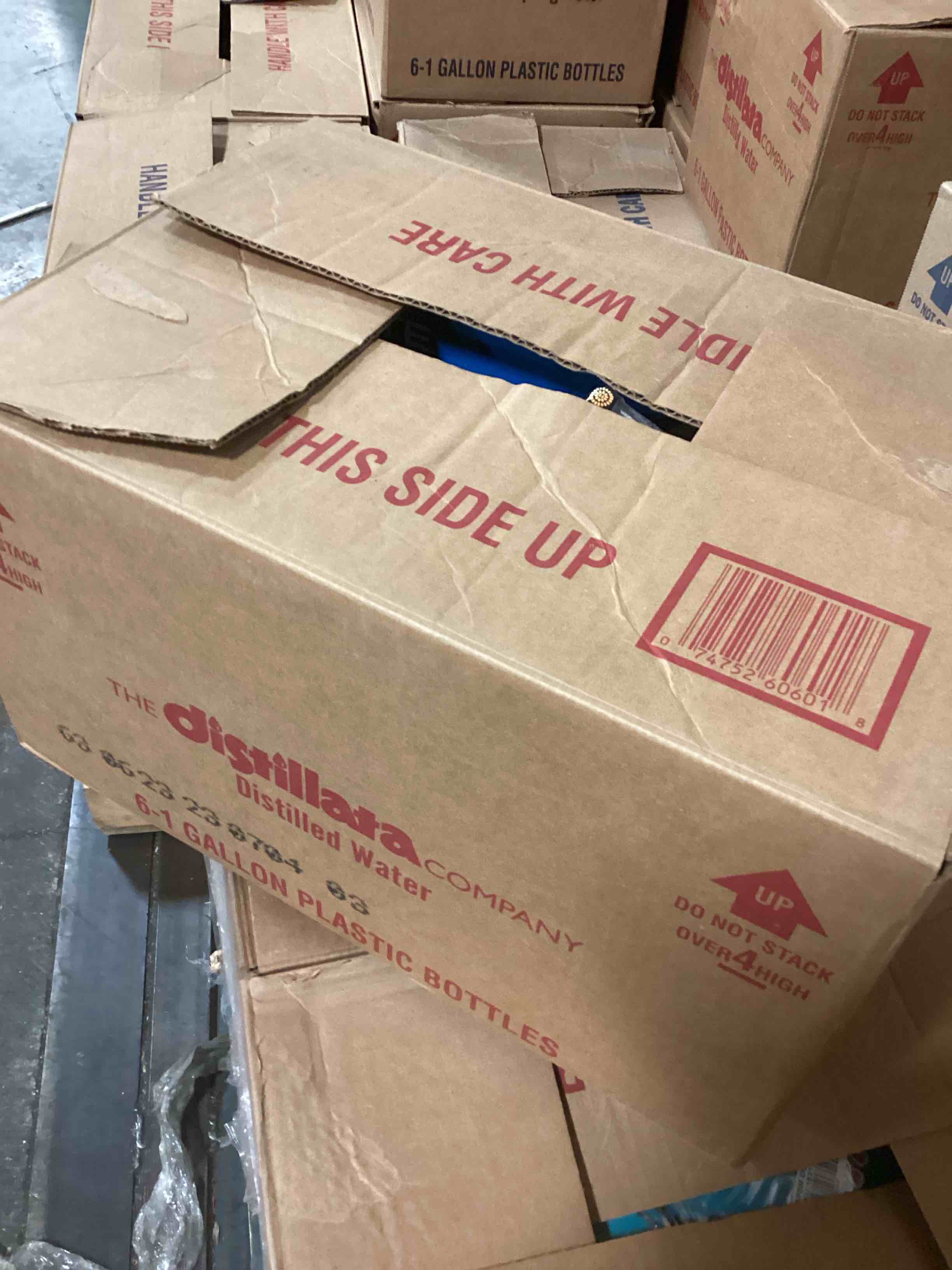 https://s3.amazonaws.com/lotting-images-prod/bidfta/PPE1706066_1734627874616.jpeg