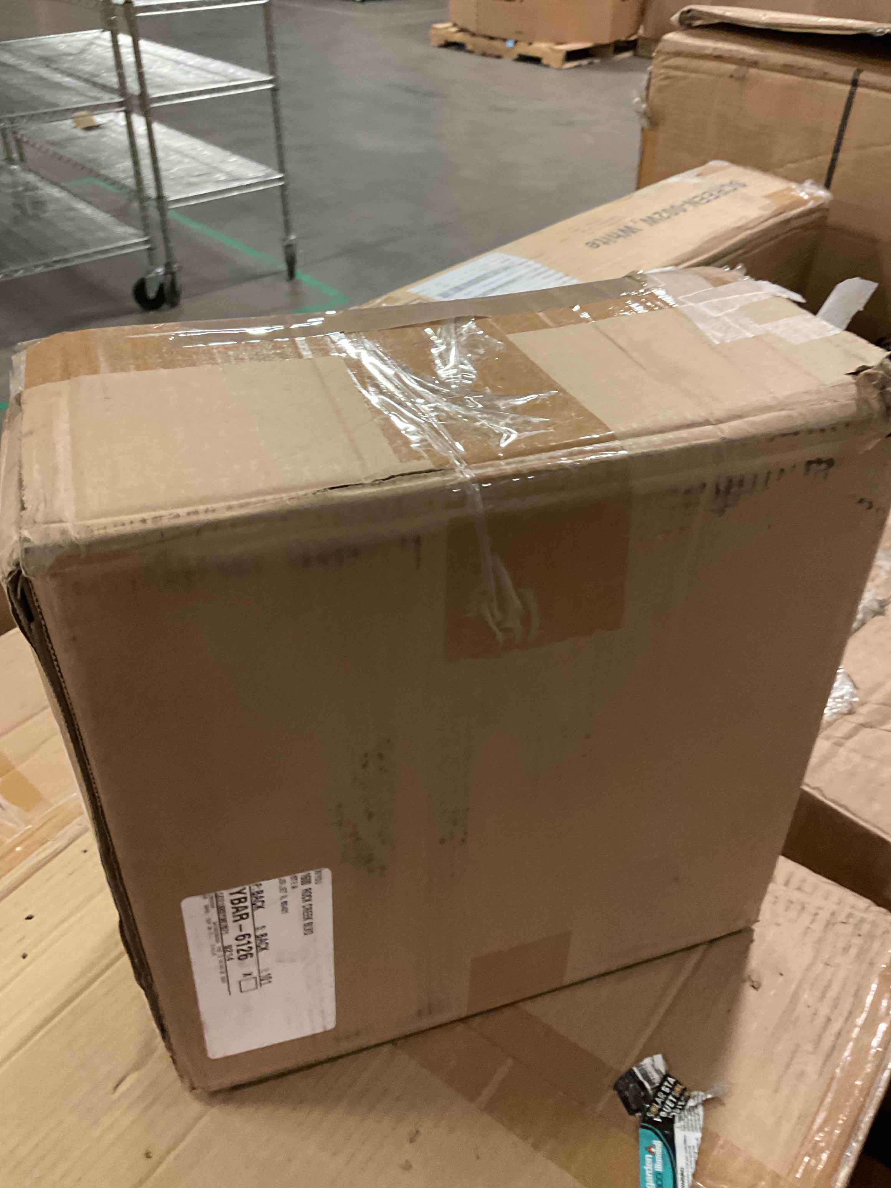 https://s3.amazonaws.com/lotting-images-prod/bidfta/PPE1714755_1752761306364.jpeg
