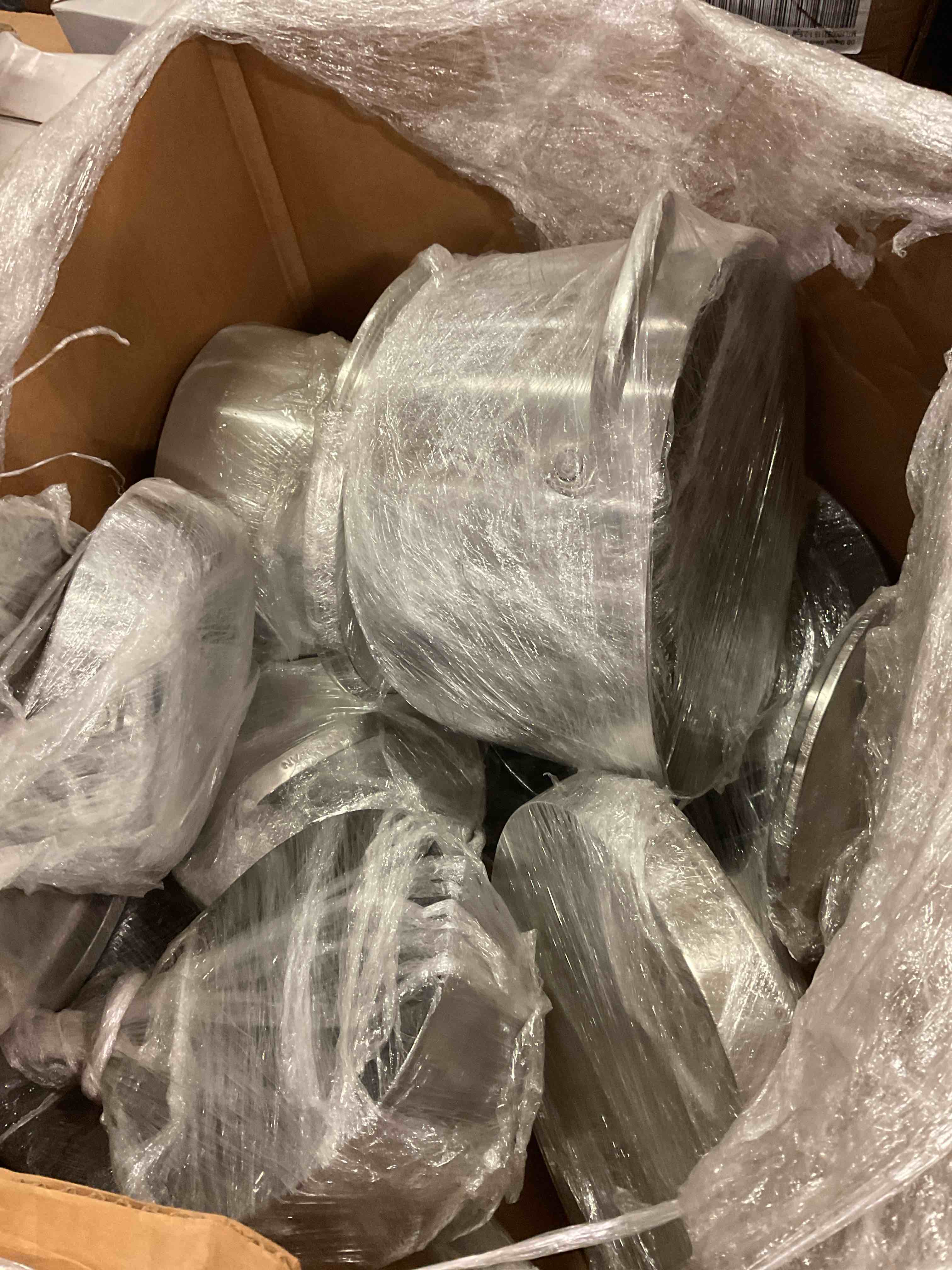 https://s3.amazonaws.com/lotting-images-prod/bidfta/PPE1714961_1755700503994.jpeg