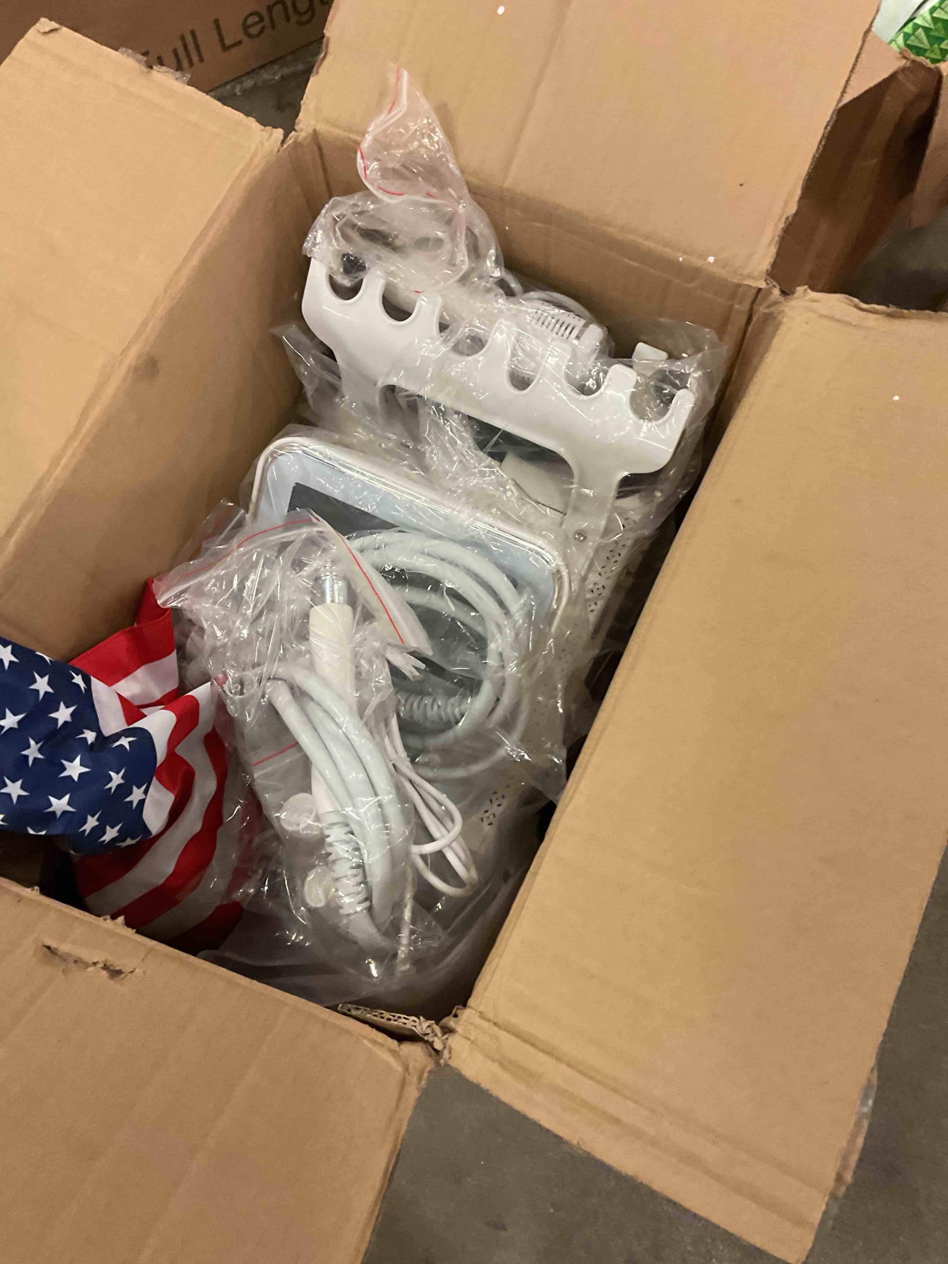 https://s3.amazonaws.com/lotting-images-prod/bidfta/PPE1715355_1756221817642.jpeg