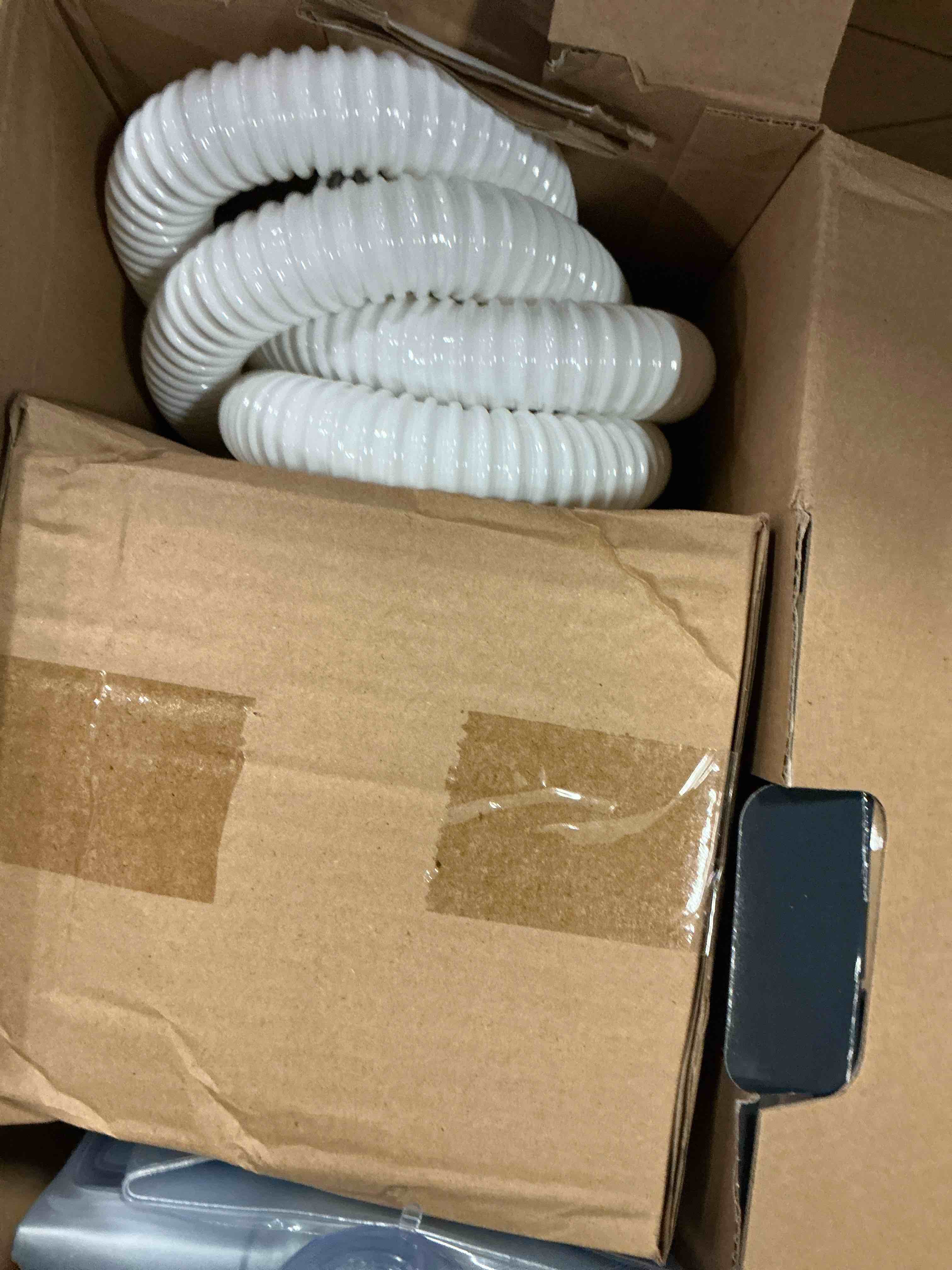https://s3.amazonaws.com/lotting-images-prod/bidfta/PPE1715661_1756906103577.jpeg
