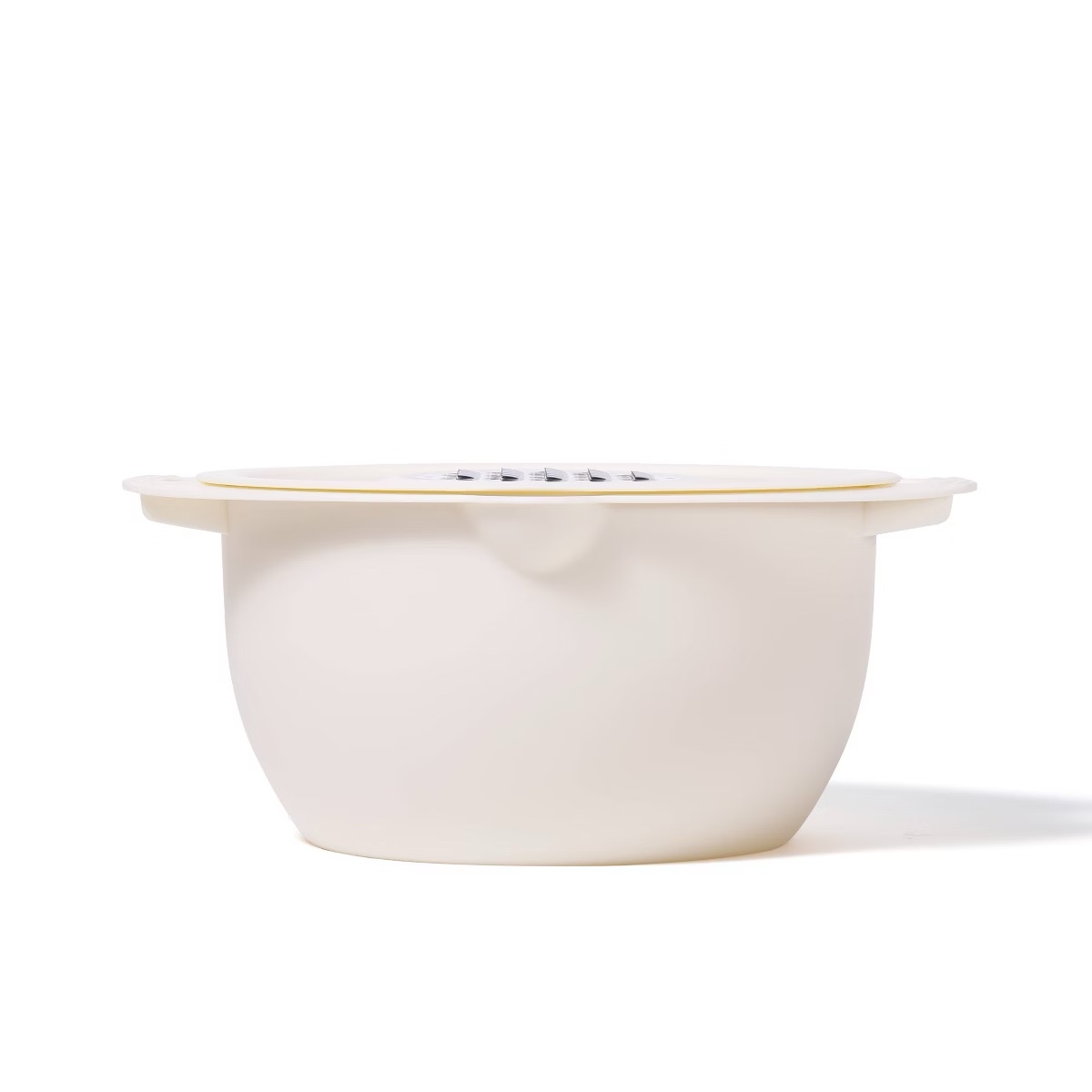 Mixing Bowl with Food Shredder 
