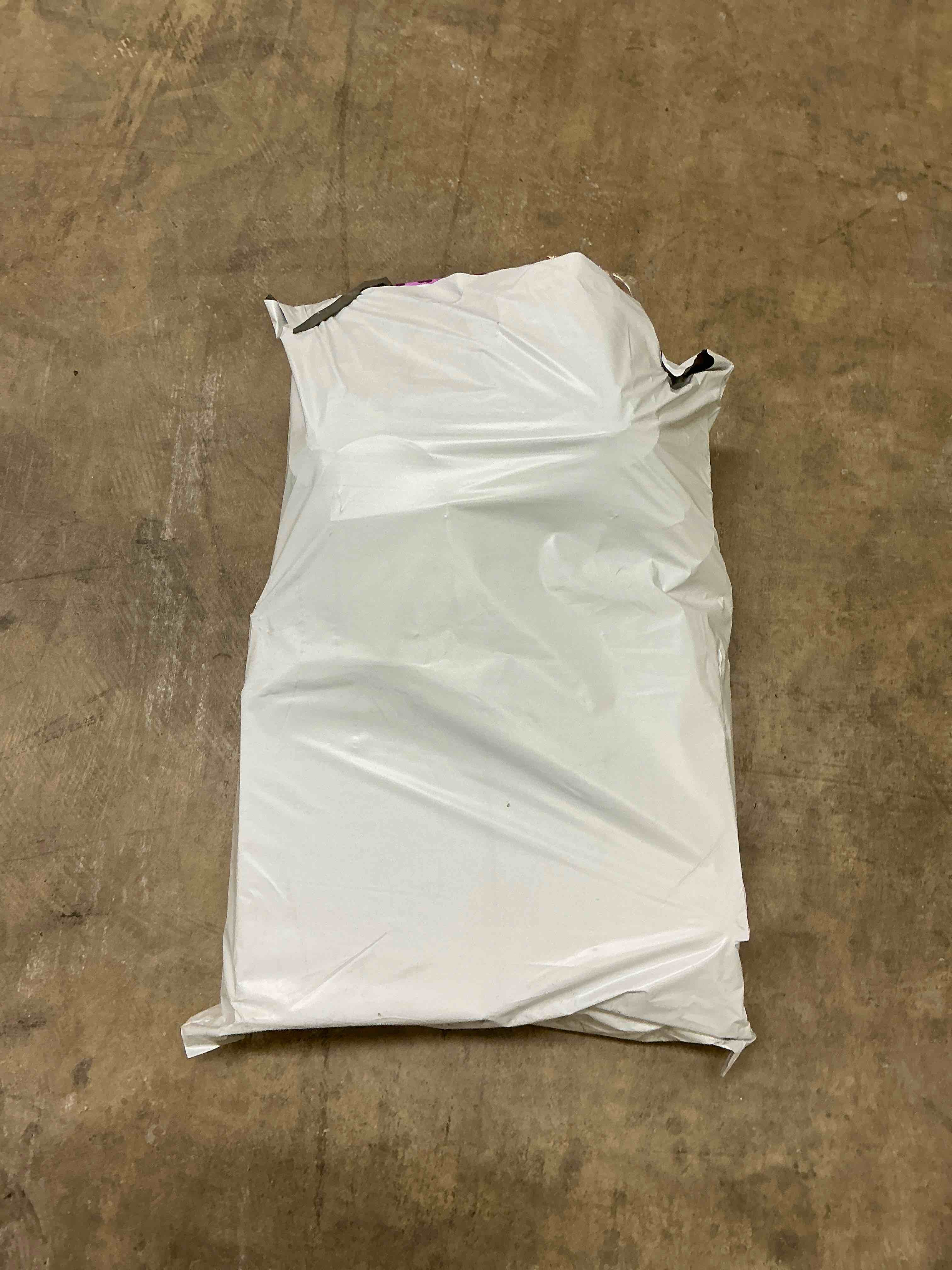 https://s3.amazonaws.com/lotting-images-prod/bidfta/PPE1716028_1760564357631.jpeg