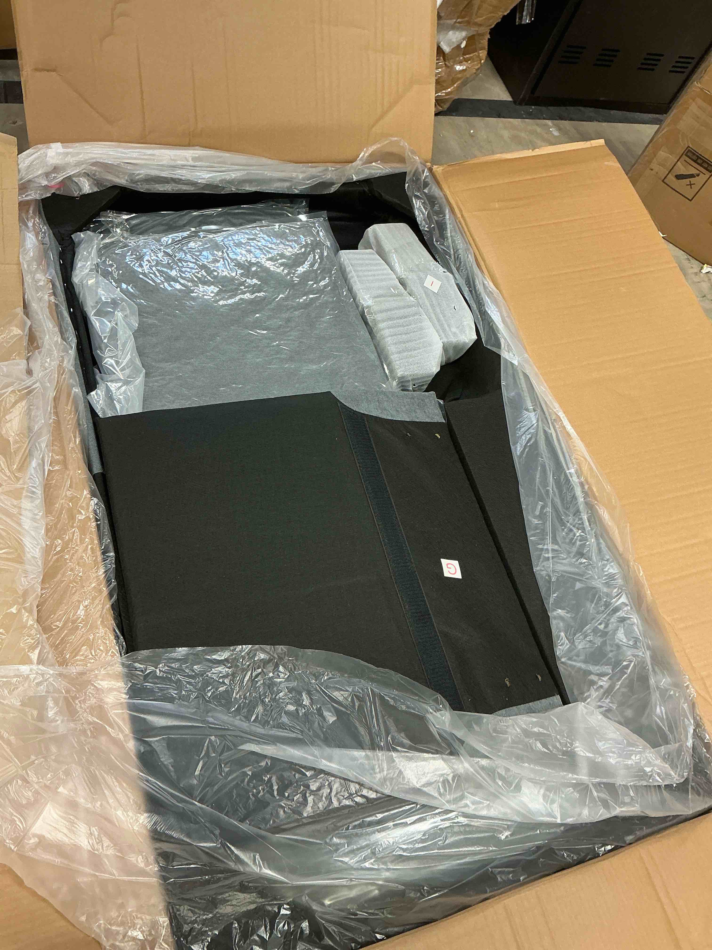 https://s3.amazonaws.com/lotting-images-prod/bidfta/PPE1716039_1760558268043.jpeg