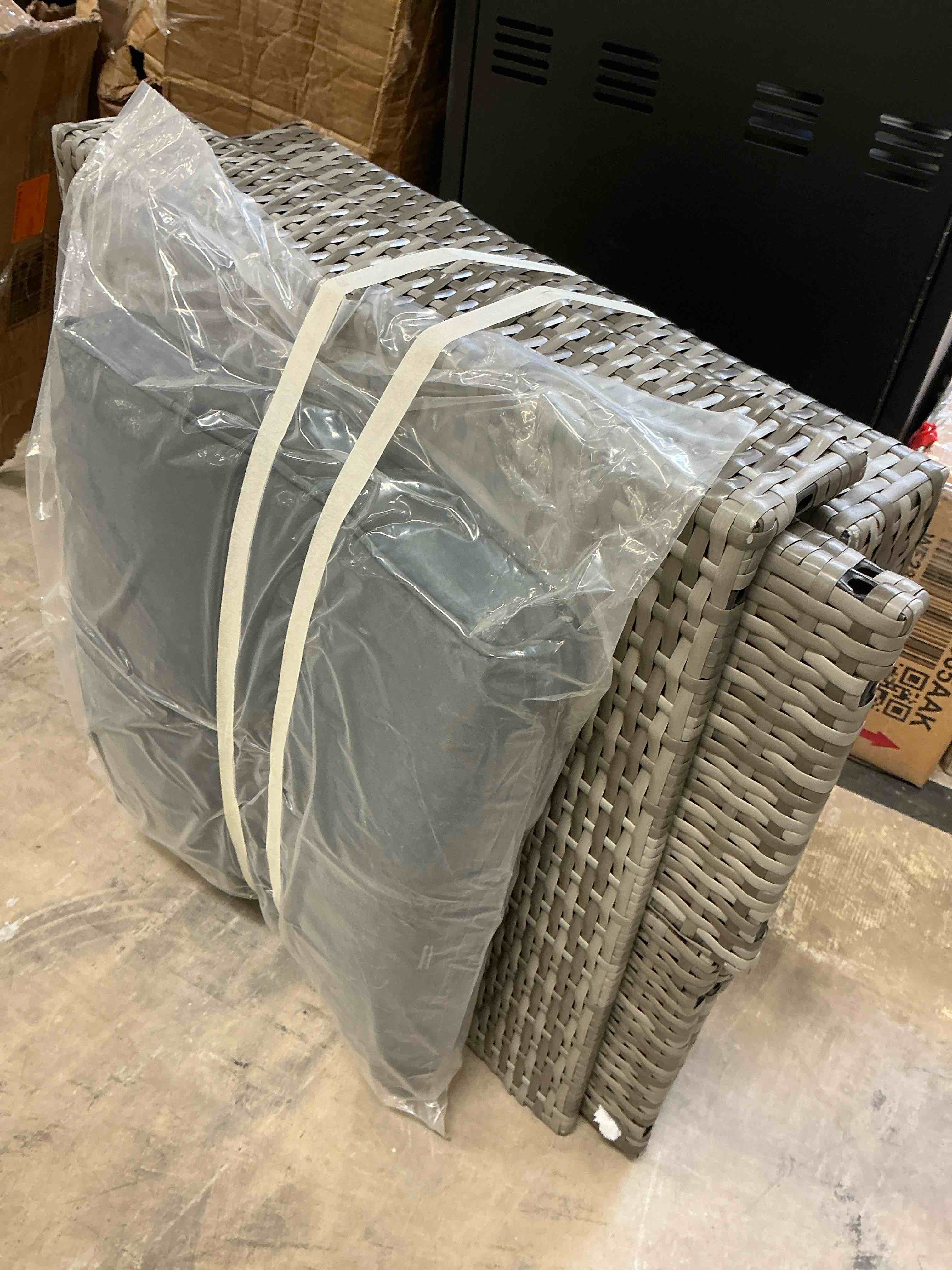 https://s3.amazonaws.com/lotting-images-prod/bidfta/PPE1716042_1760554819806.jpeg