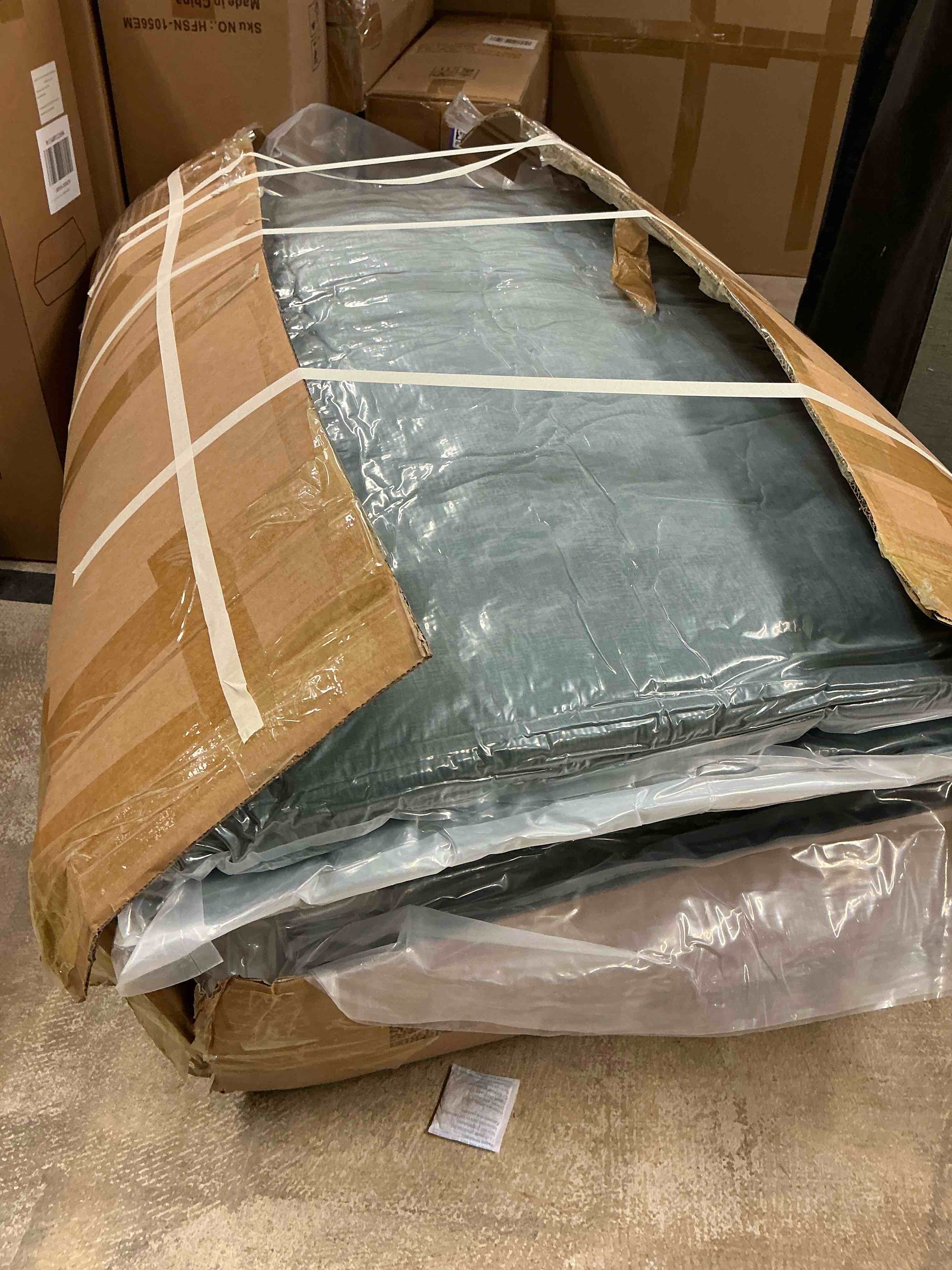https://s3.amazonaws.com/lotting-images-prod/bidfta/PPE1716153_1760735179102.jpeg