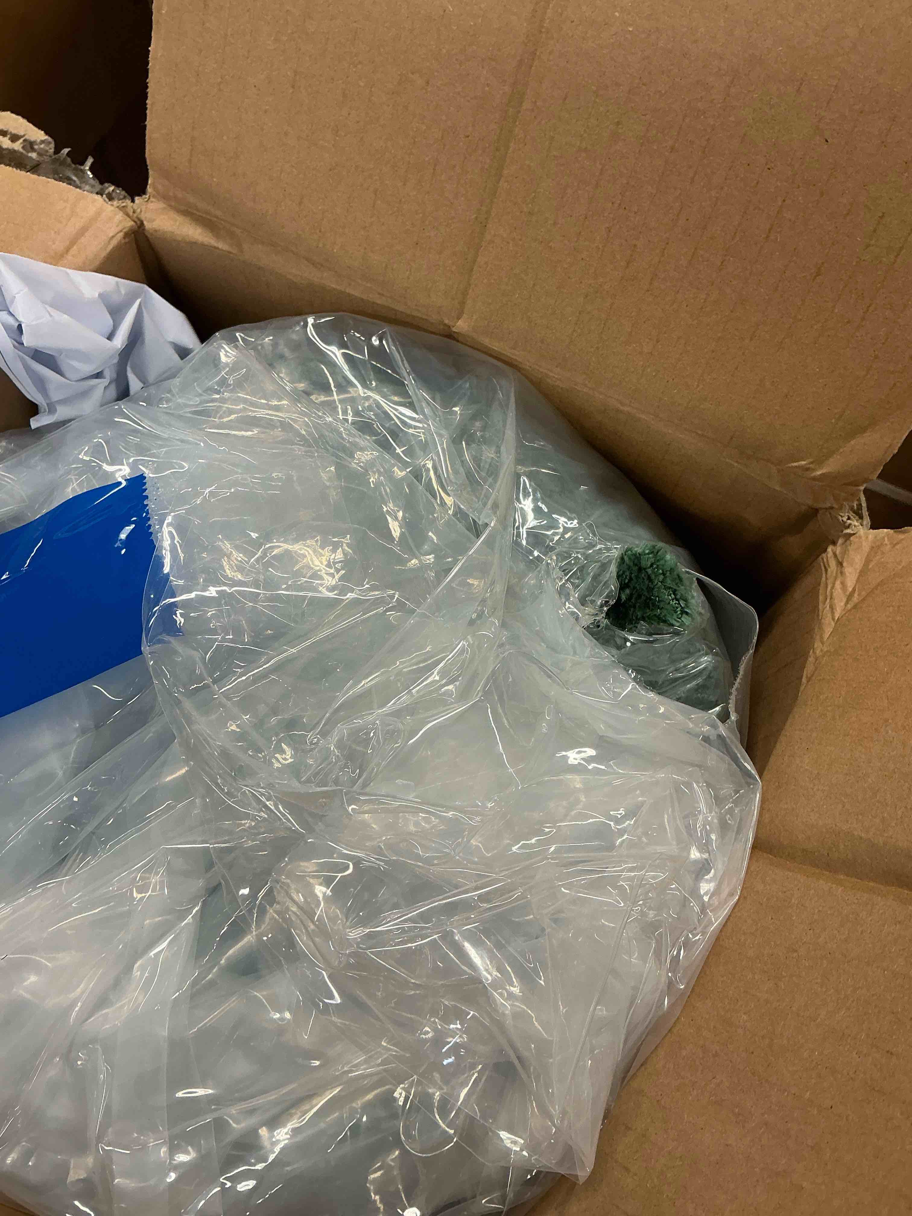 https://s3.amazonaws.com/lotting-images-prod/bidfta/PPE1716154_1760732982449.jpeg