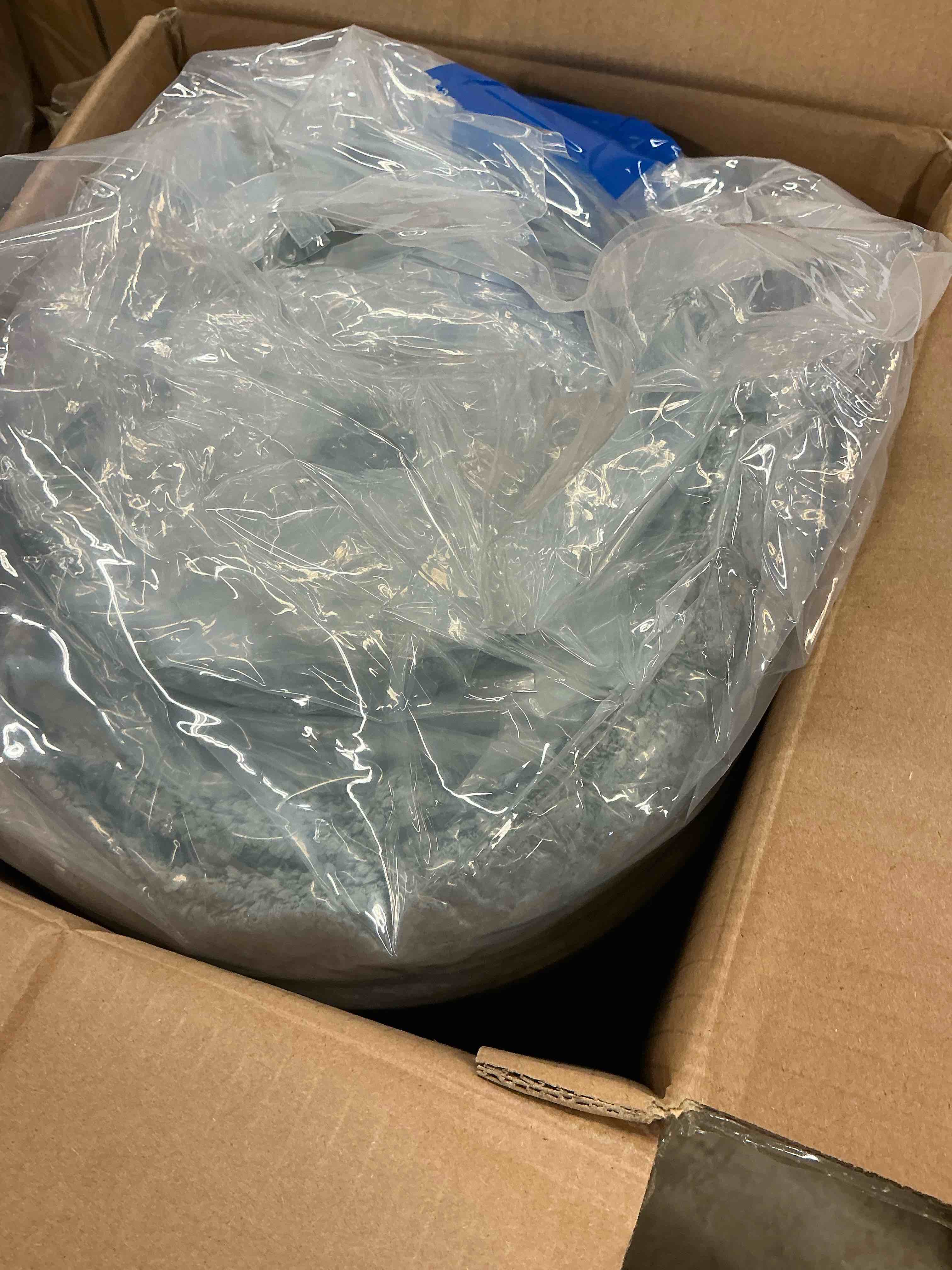 https://s3.amazonaws.com/lotting-images-prod/bidfta/PPE1716158_1760732854141.jpeg
