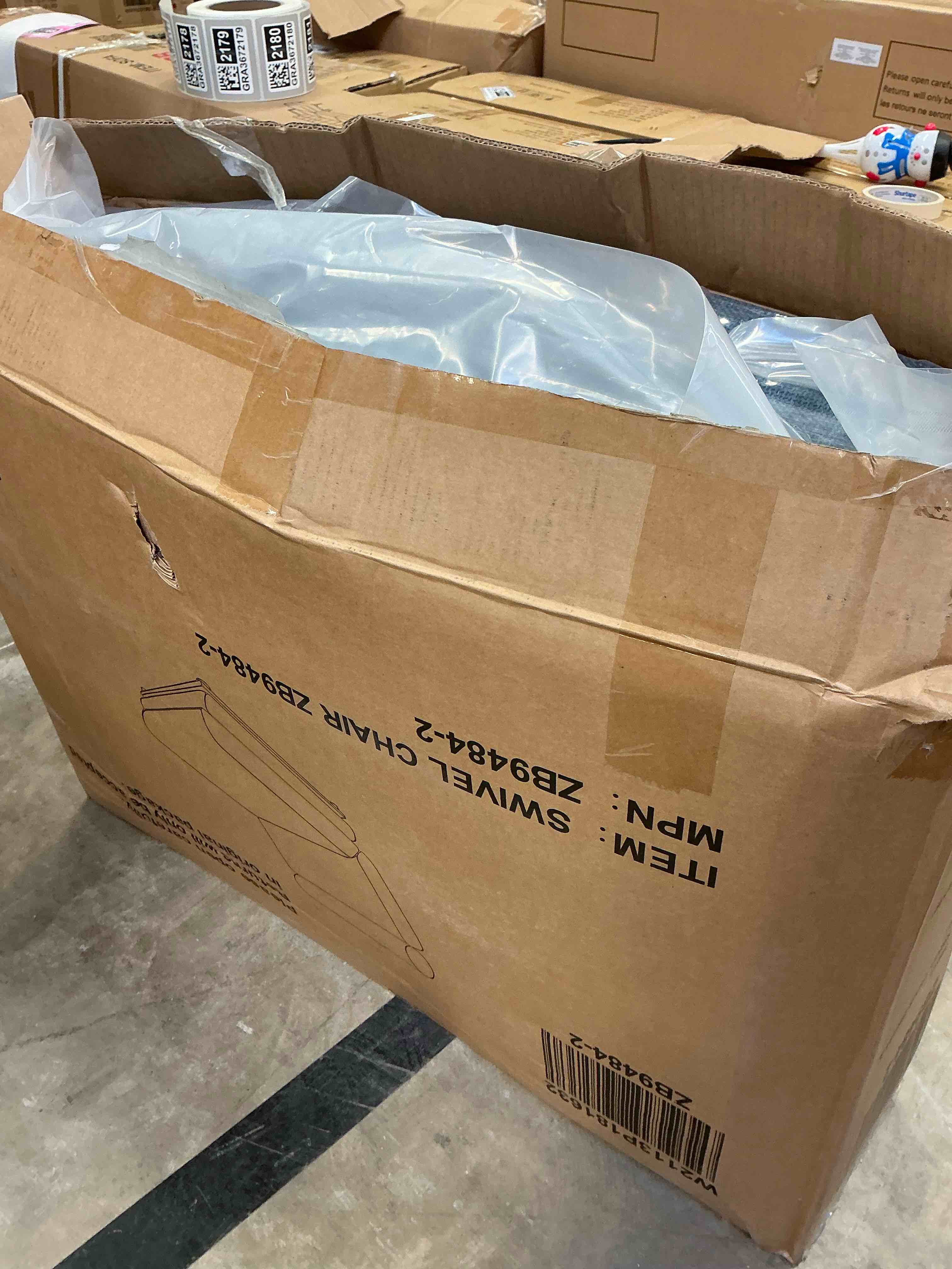 https://s3.amazonaws.com/lotting-images-prod/bidfta/PPE1716184_1760991954952.jpeg