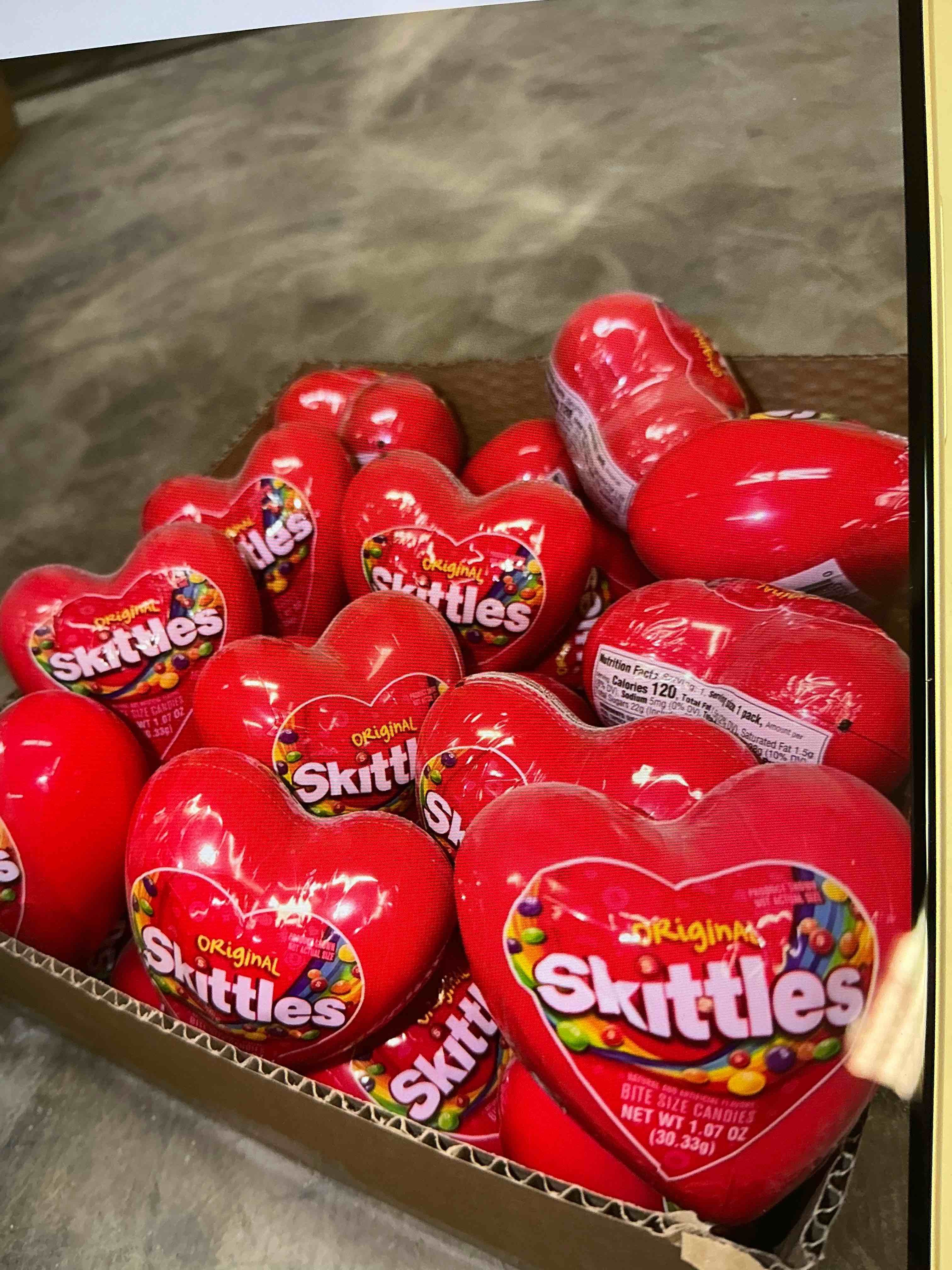 Skittles, Valentine's Day Original Chewy Candy - Heart Gift Tin, 1.07 Ounce (20 pieces)
