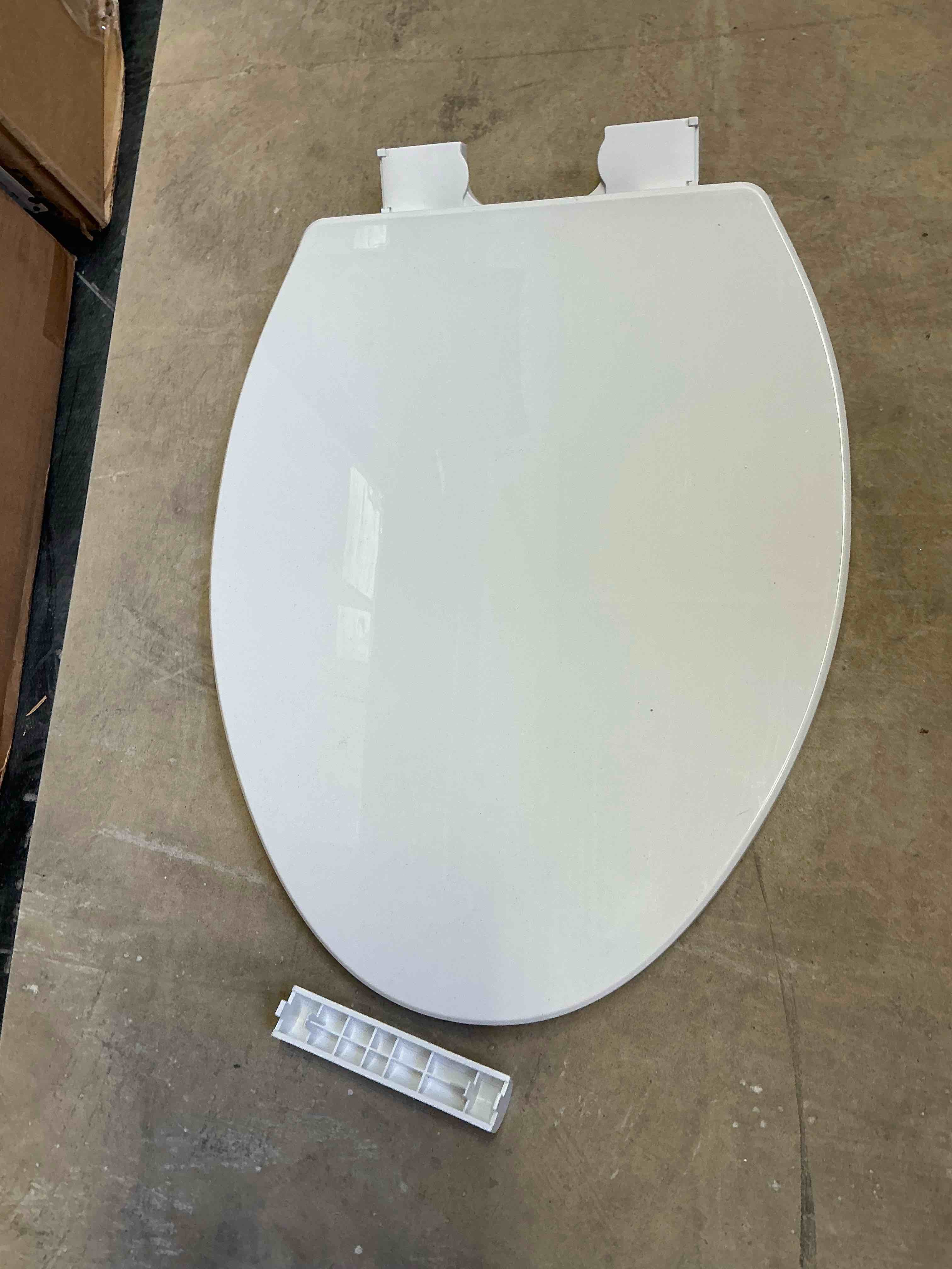 KOHLER 4636-RL-0 Cachet ReadyLatch Silent Closing Elongated Toilet Seat, White