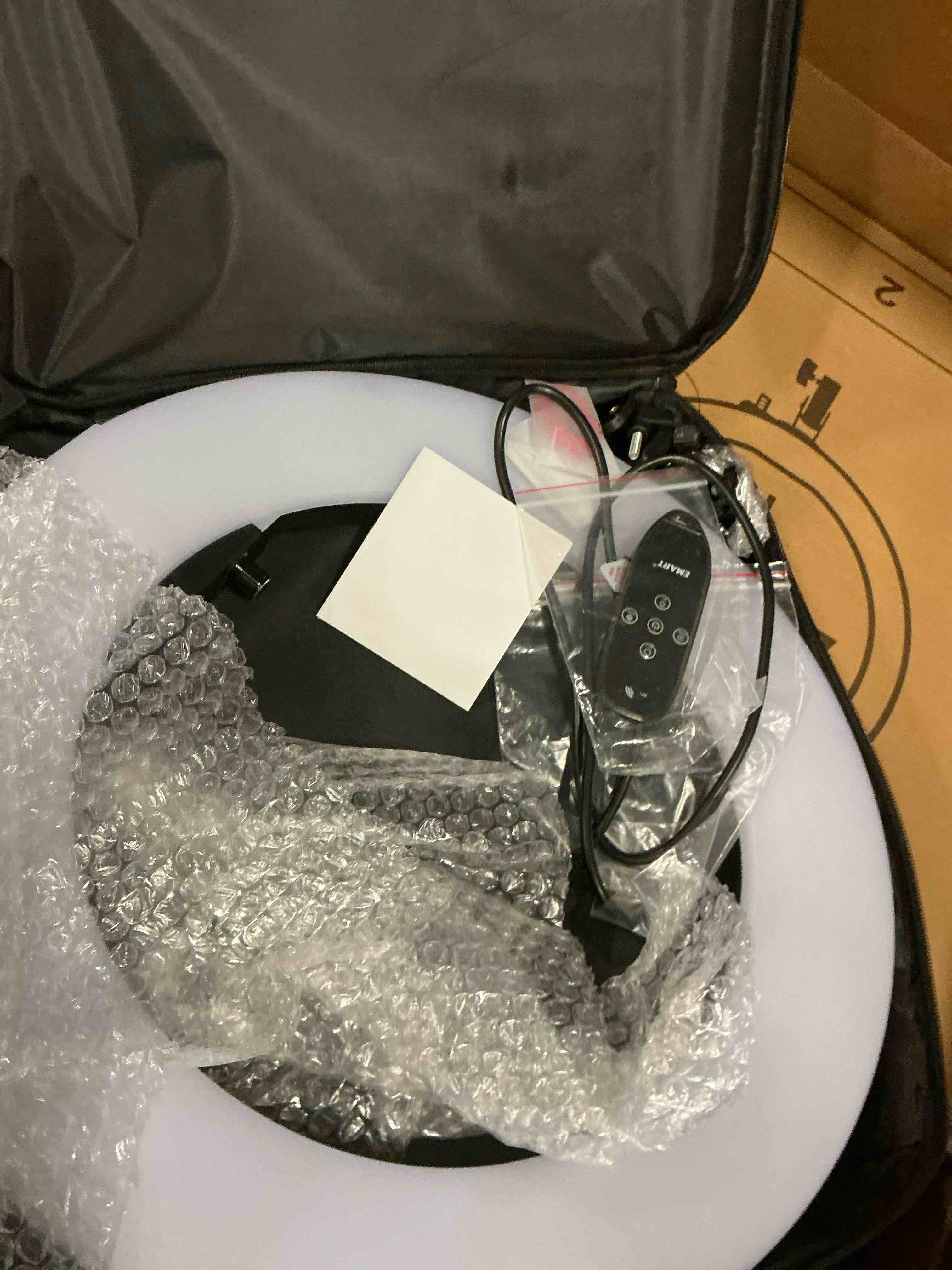 https://s3.amazonaws.com/lotting-images-prod/bidfta/PPE1717426_1742225163839.jpeg