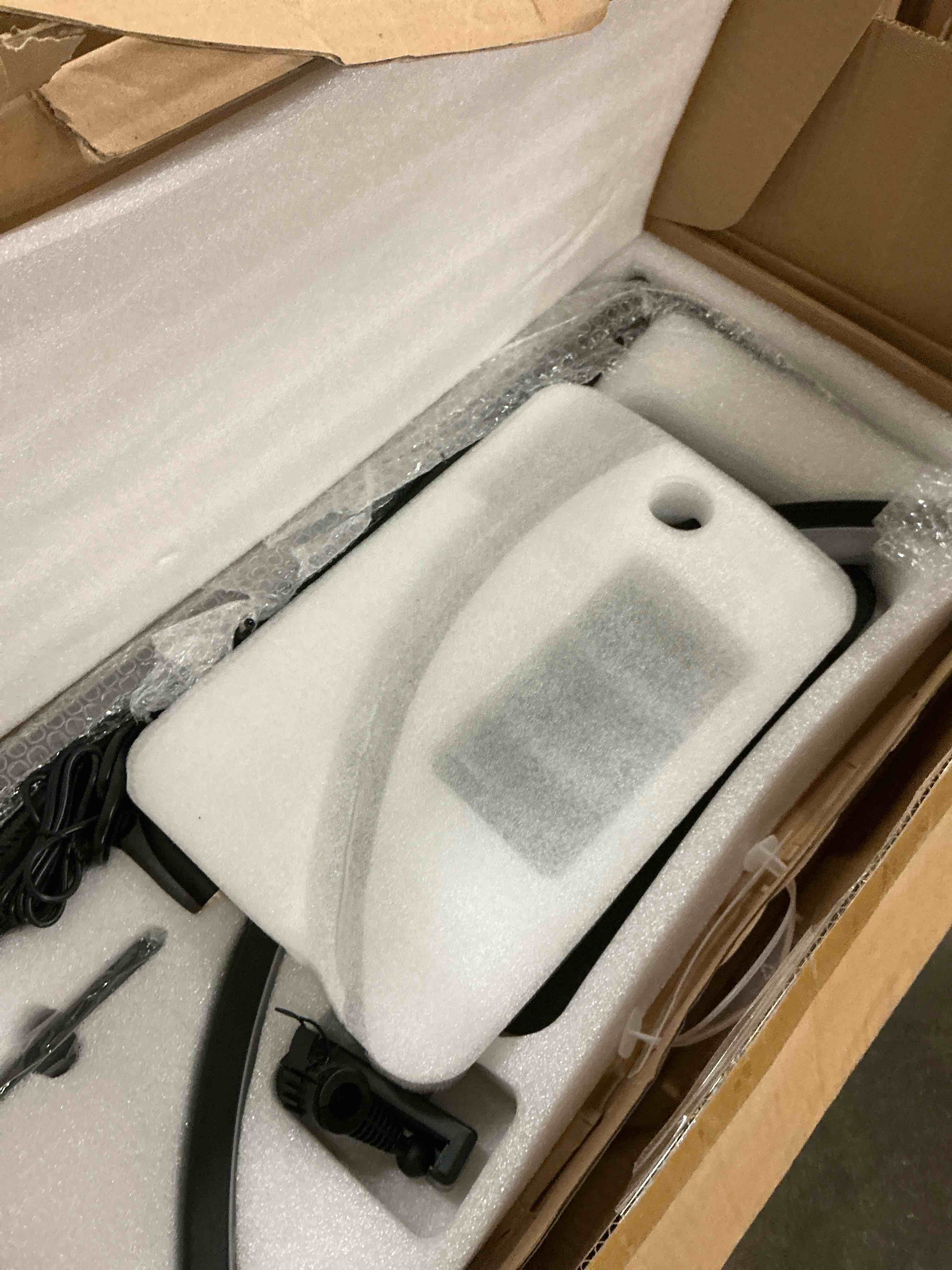 https://s3.amazonaws.com/lotting-images-prod/bidfta/PPE1717589_1742310611086.jpeg