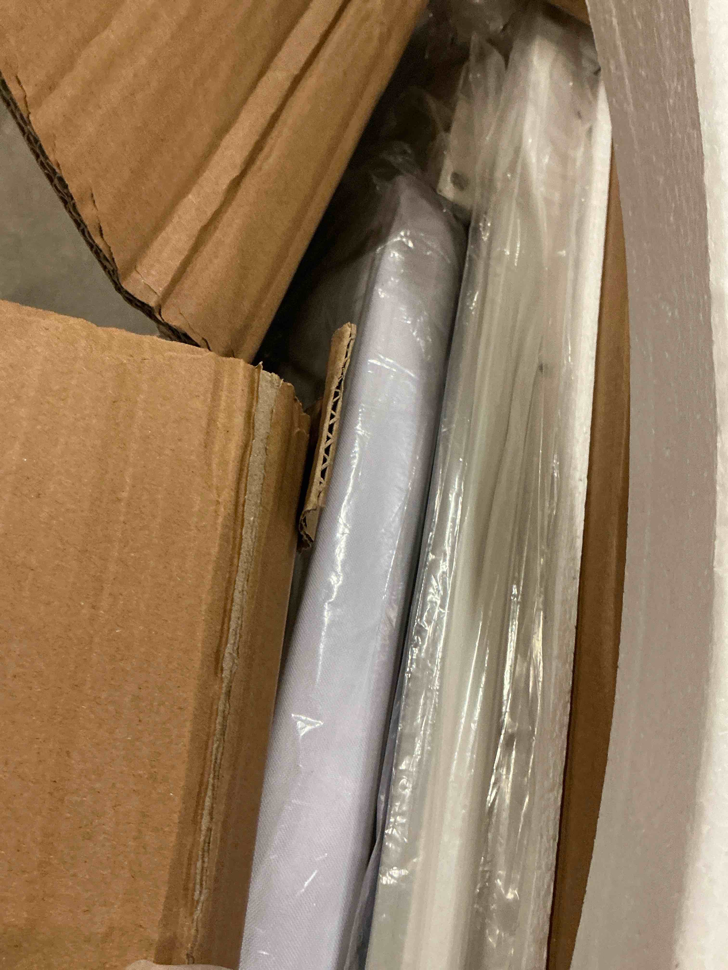 https://s3.amazonaws.com/lotting-images-prod/bidfta/PPE1717594_1742309194480.jpeg