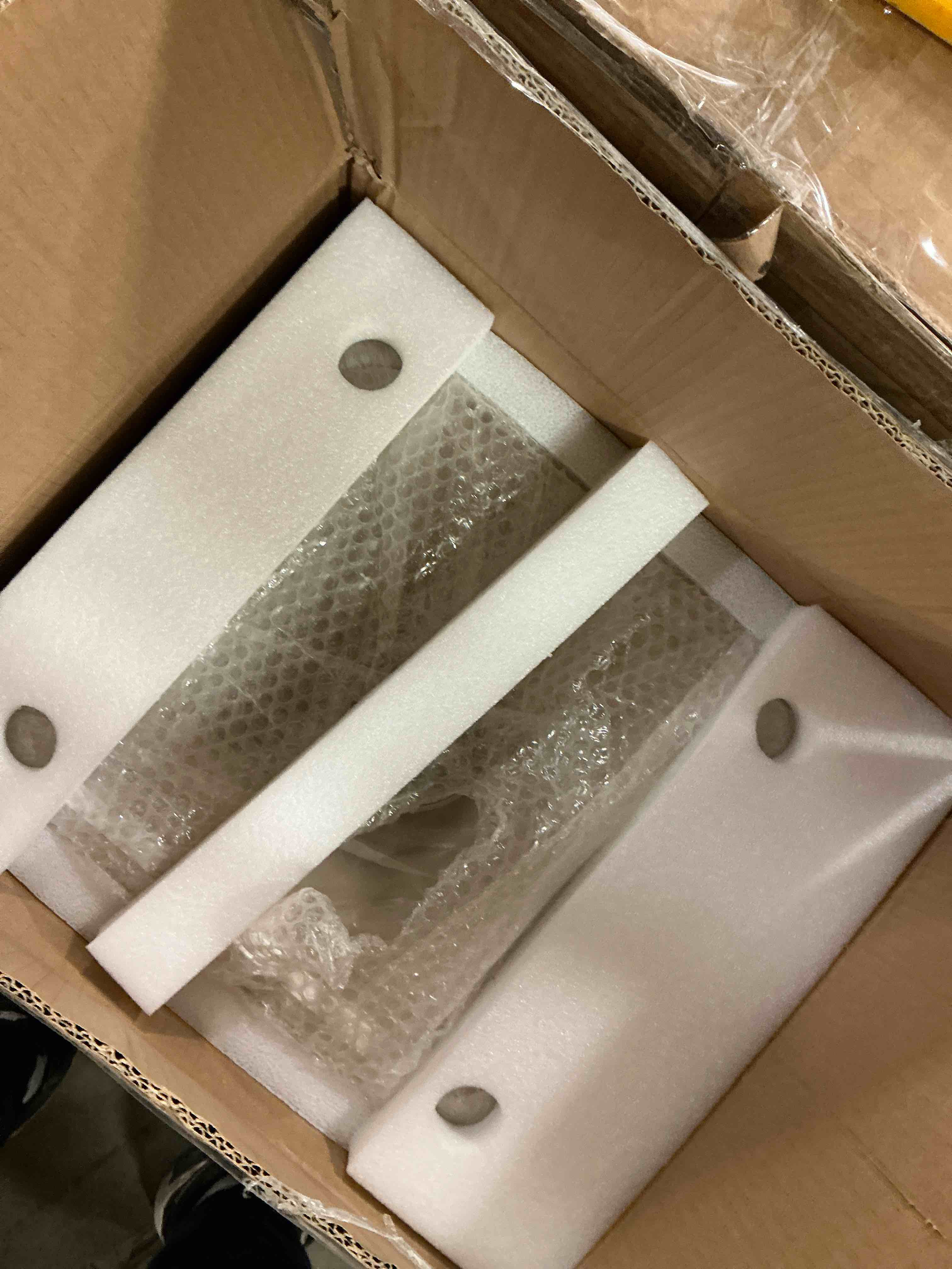 https://s3.amazonaws.com/lotting-images-prod/bidfta/PPE1717881_1743538570020.jpeg