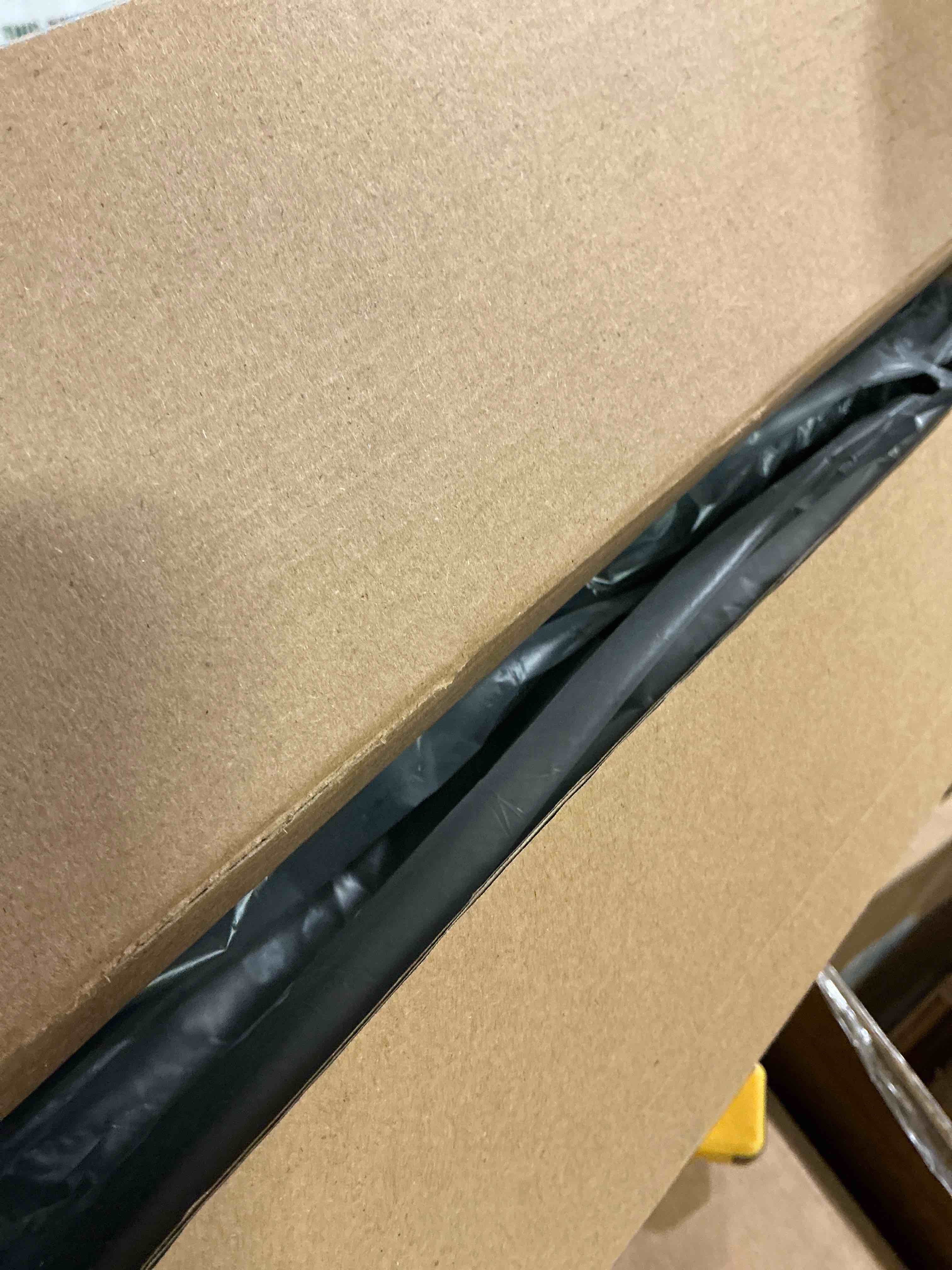 https://s3.amazonaws.com/lotting-images-prod/bidfta/PPE1717885_1743539399404.jpeg