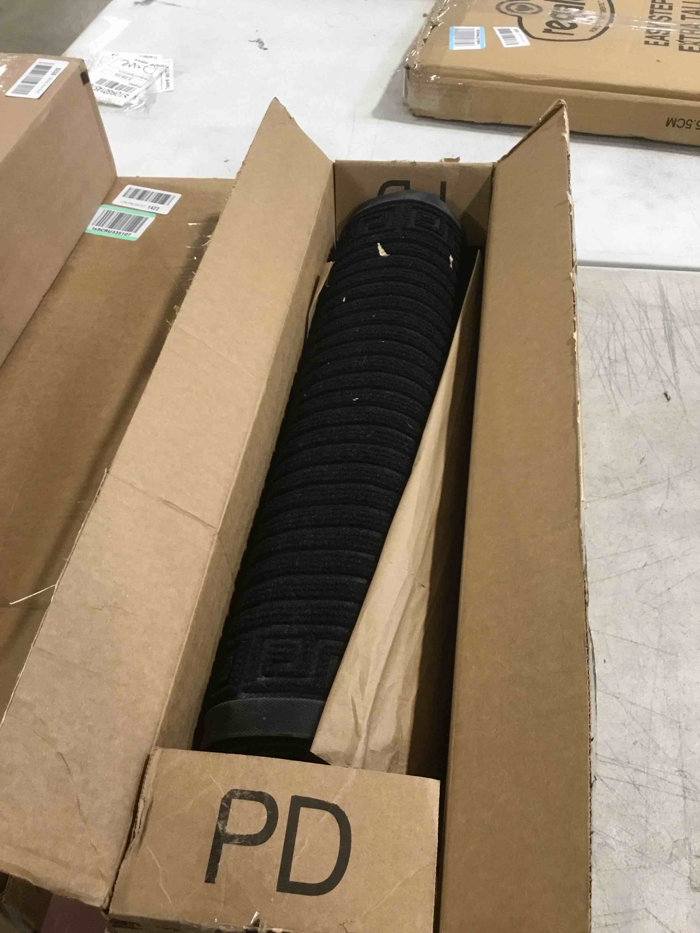 https://s3.amazonaws.com/lotting-images-prod/bidfta/PPE1721741_1743624890173.jpeg