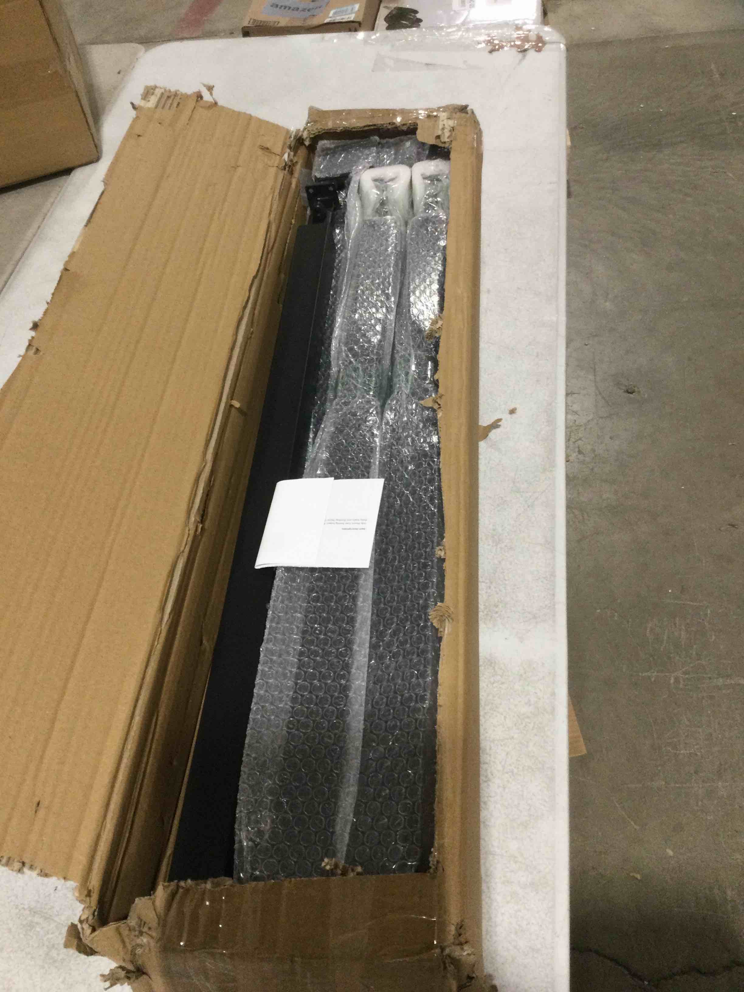 https://s3.amazonaws.com/lotting-images-prod/bidfta/PPE1721884_1743766362360.jpeg