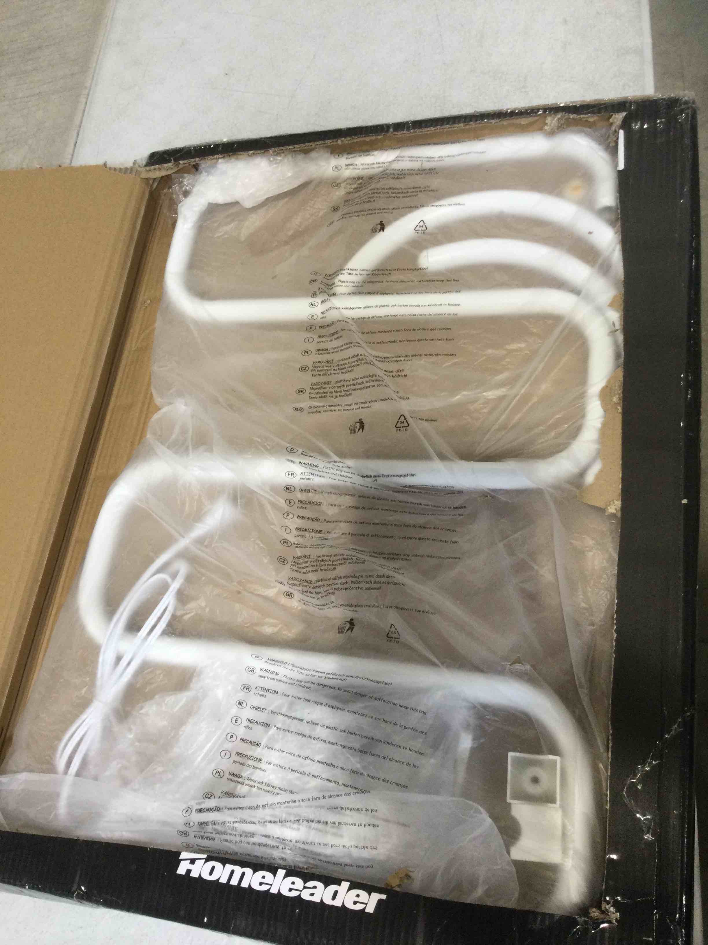 https://s3.amazonaws.com/lotting-images-prod/bidfta/PPE1721956_1743778734685.jpeg