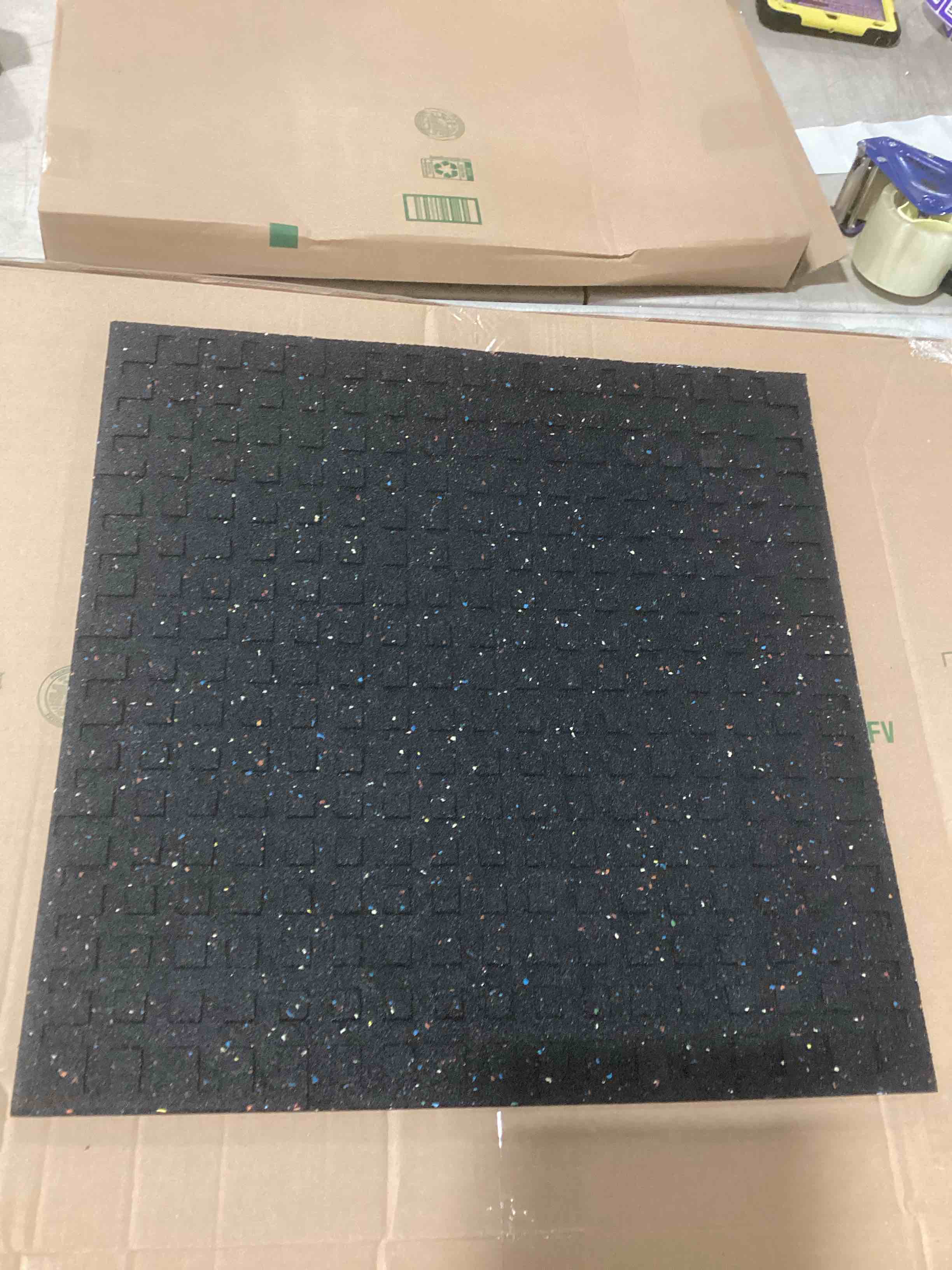 https://s3.amazonaws.com/lotting-images-prod/bidfta/PPE1722886_1744310645724.jpeg