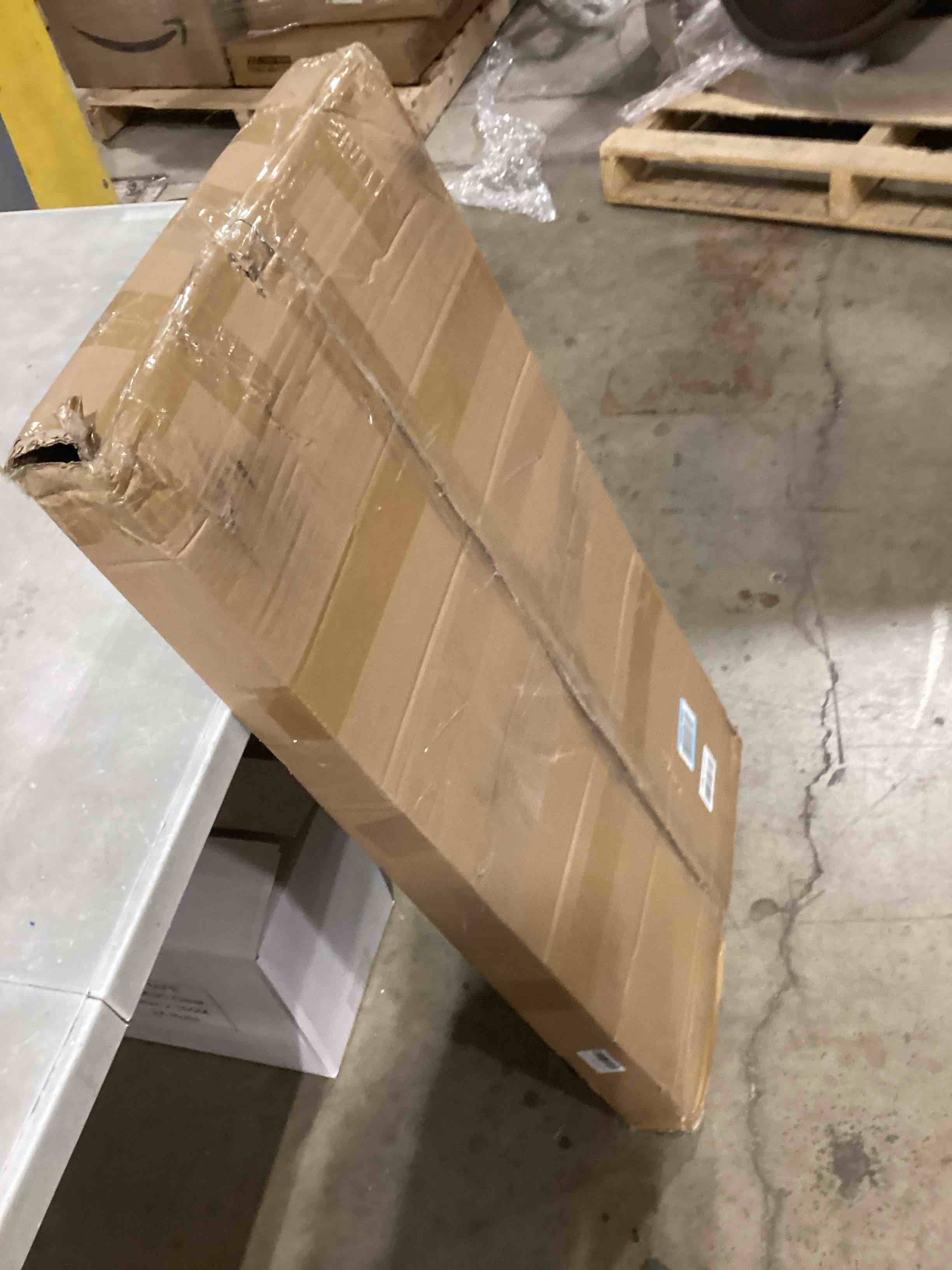 https://s3.amazonaws.com/lotting-images-prod/bidfta/PPE1723237_1746013295538.jpeg