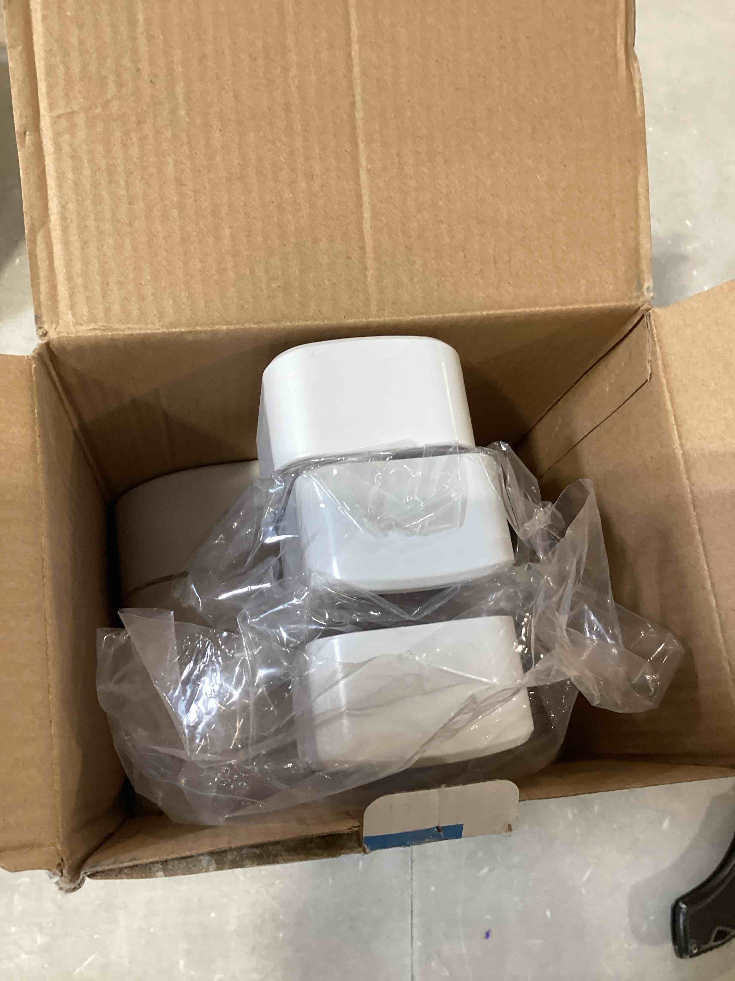https://s3.amazonaws.com/lotting-images-prod/bidfta/PPE1723307_1746040330243.jpeg