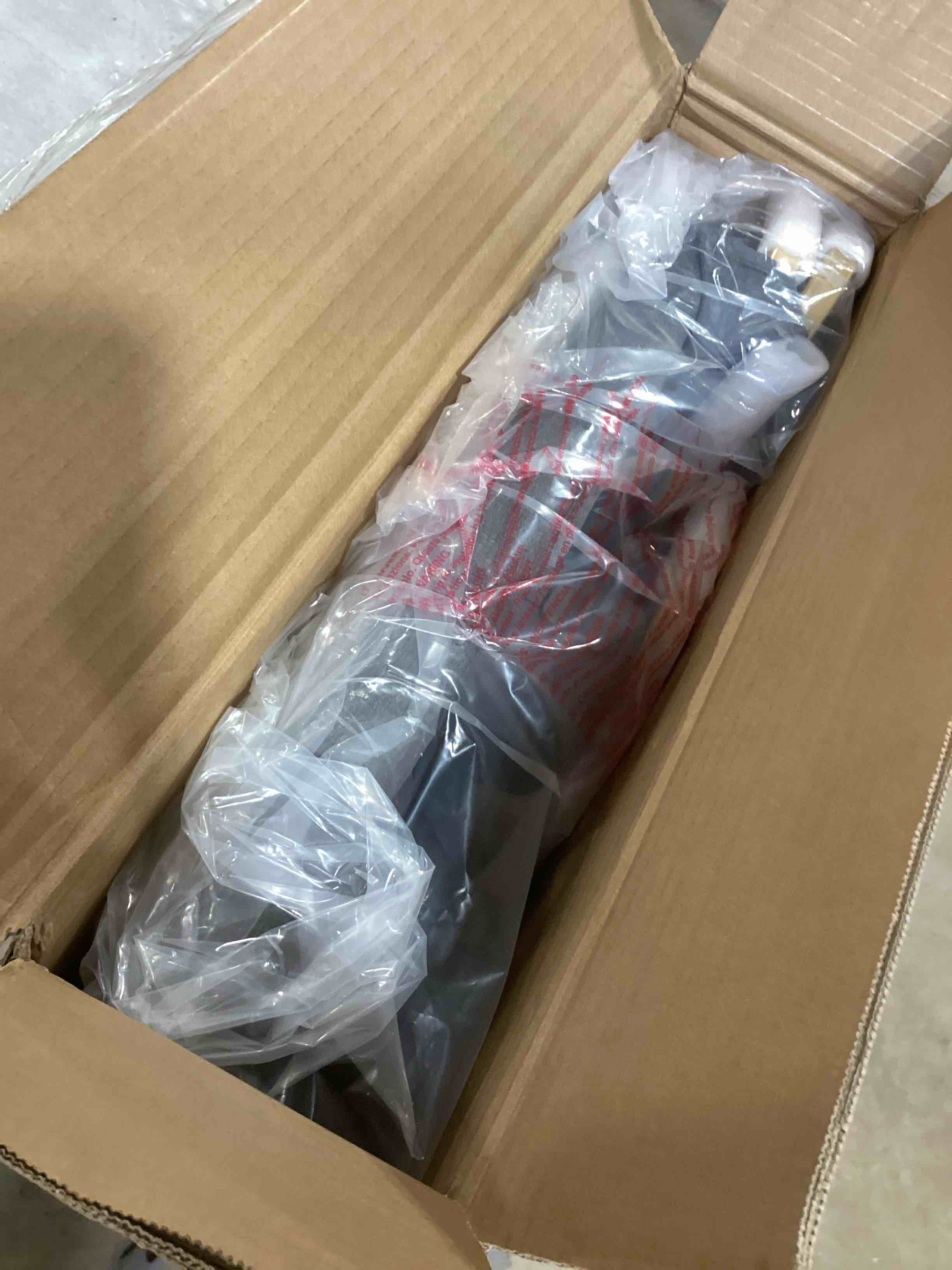 https://s3.amazonaws.com/lotting-images-prod/bidfta/PPE1723439_1746111430693.jpeg