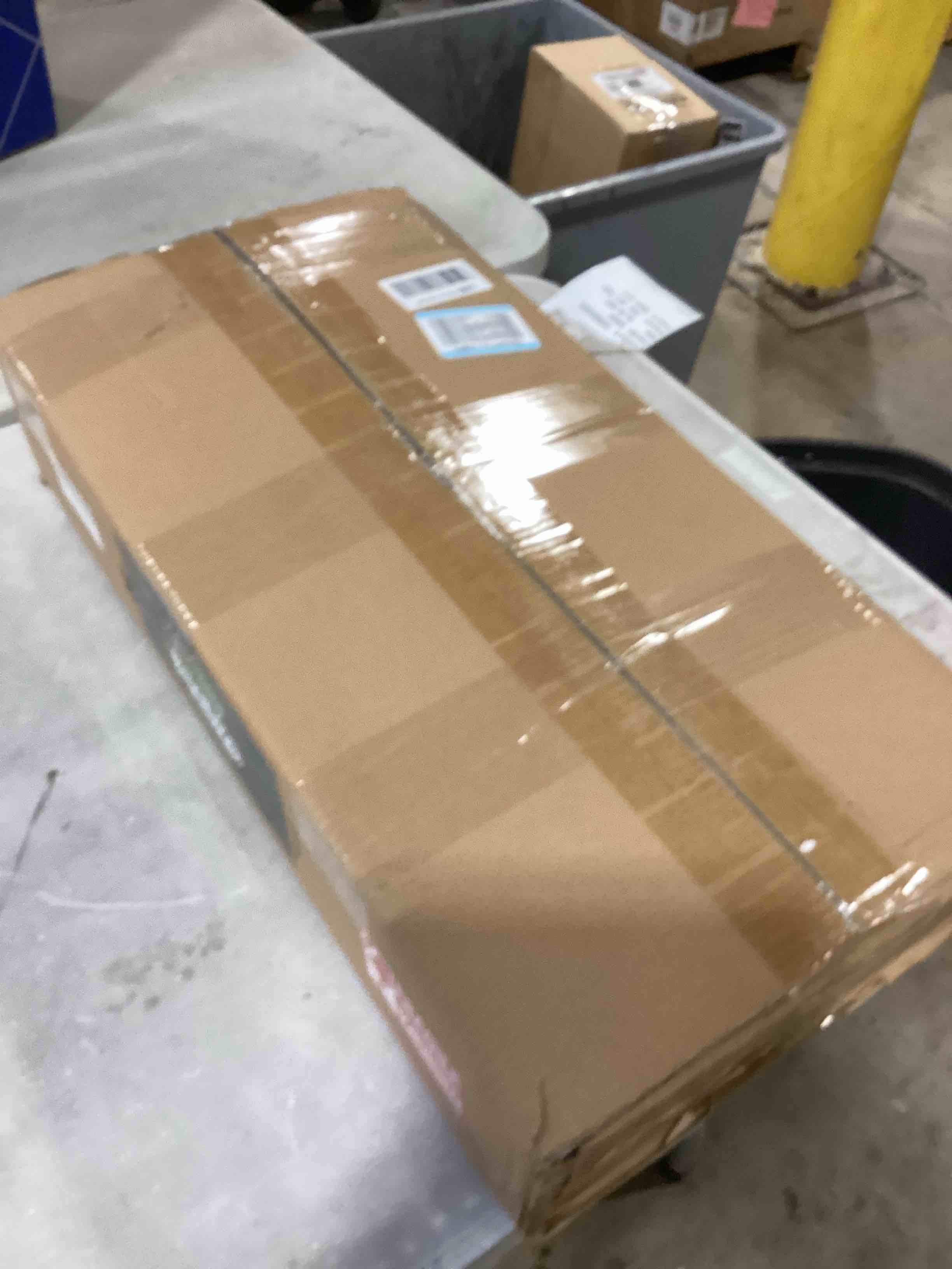 https://s3.amazonaws.com/lotting-images-prod/bidfta/PPE1723444_1746111781137.jpeg