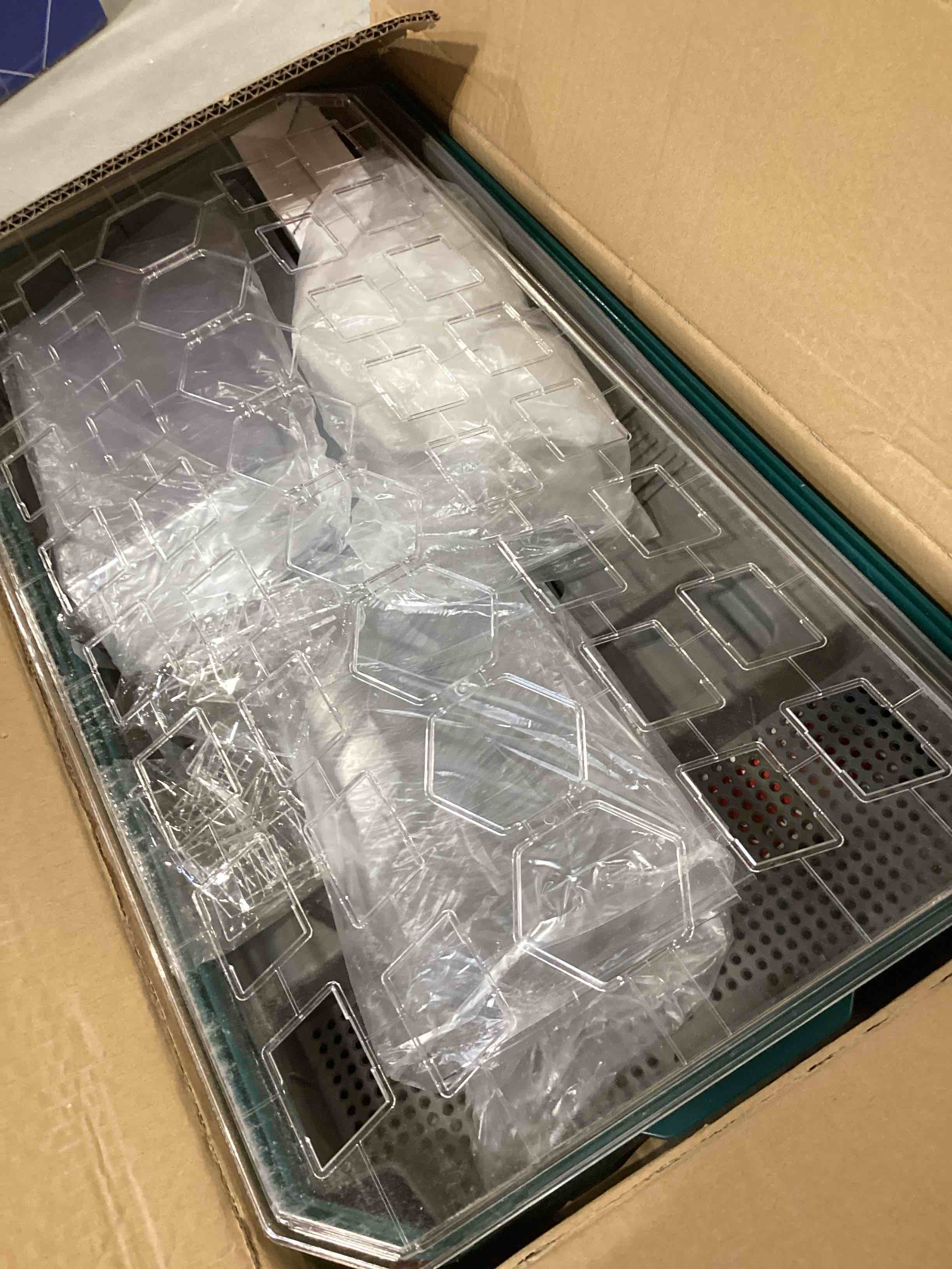 https://s3.amazonaws.com/lotting-images-prod/bidfta/PPE1723444_1746111794357.jpeg