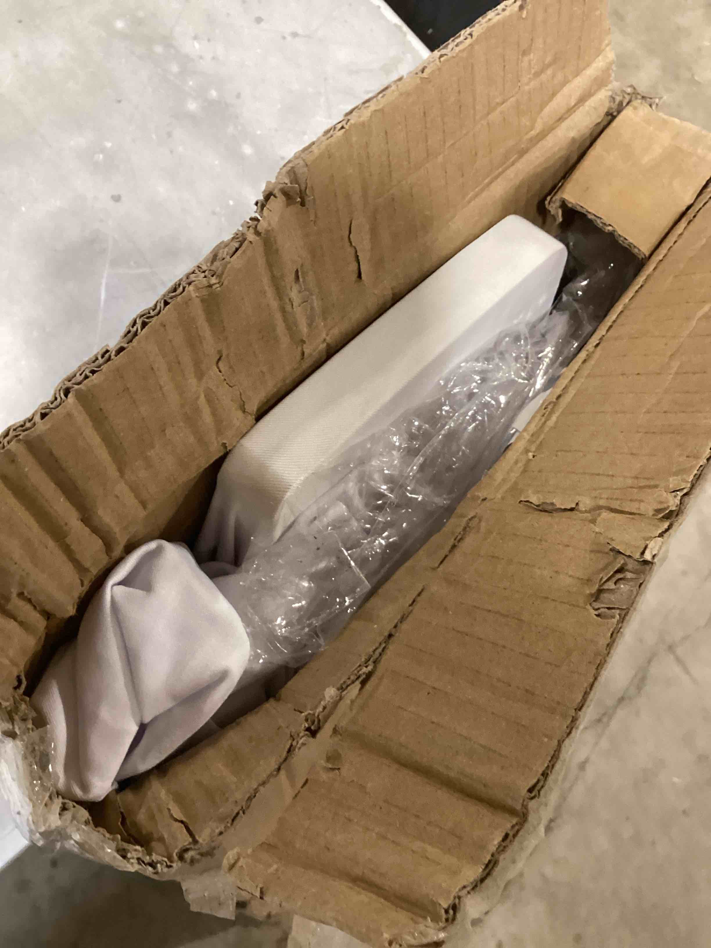 https://s3.amazonaws.com/lotting-images-prod/bidfta/PPE1723448_1746112099513.jpeg