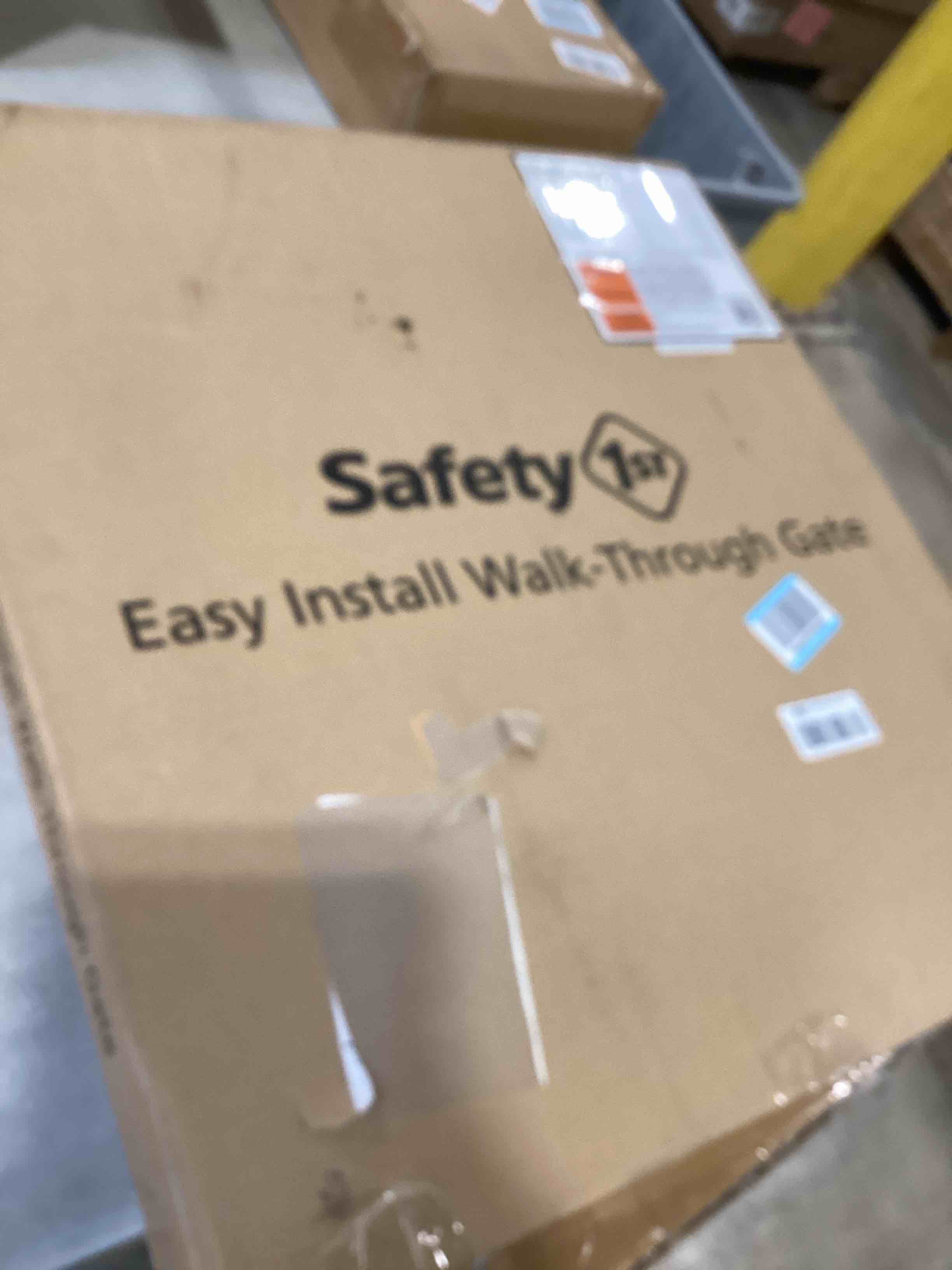https://s3.amazonaws.com/lotting-images-prod/bidfta/PPE1723586_1746193619288.jpeg