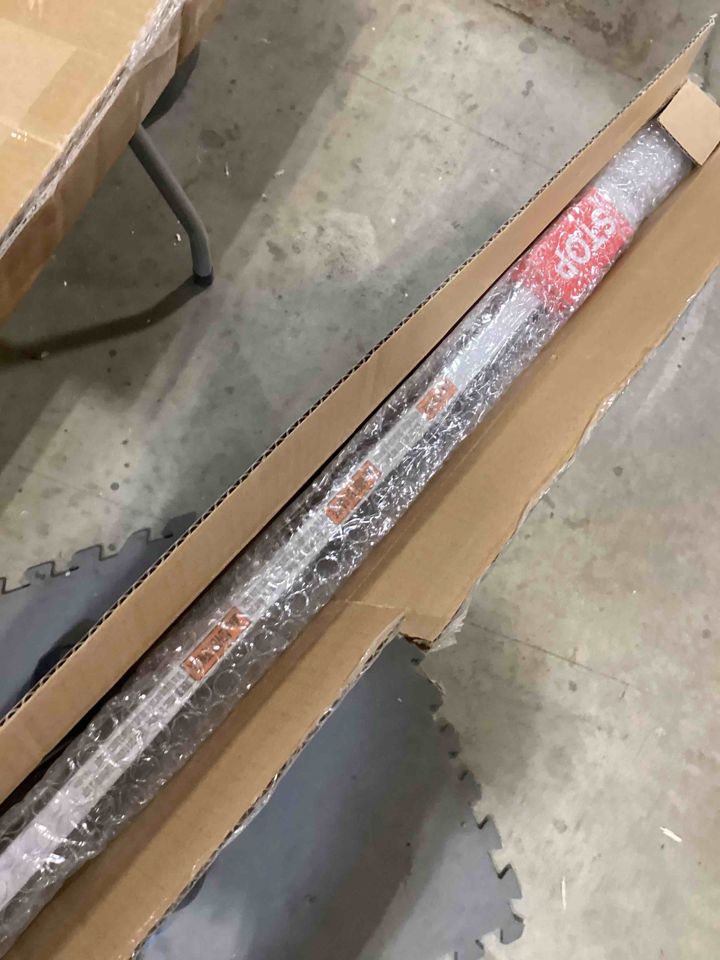 https://s3.amazonaws.com/lotting-images-prod/bidfta/PPE1723586_1746193635355.jpeg