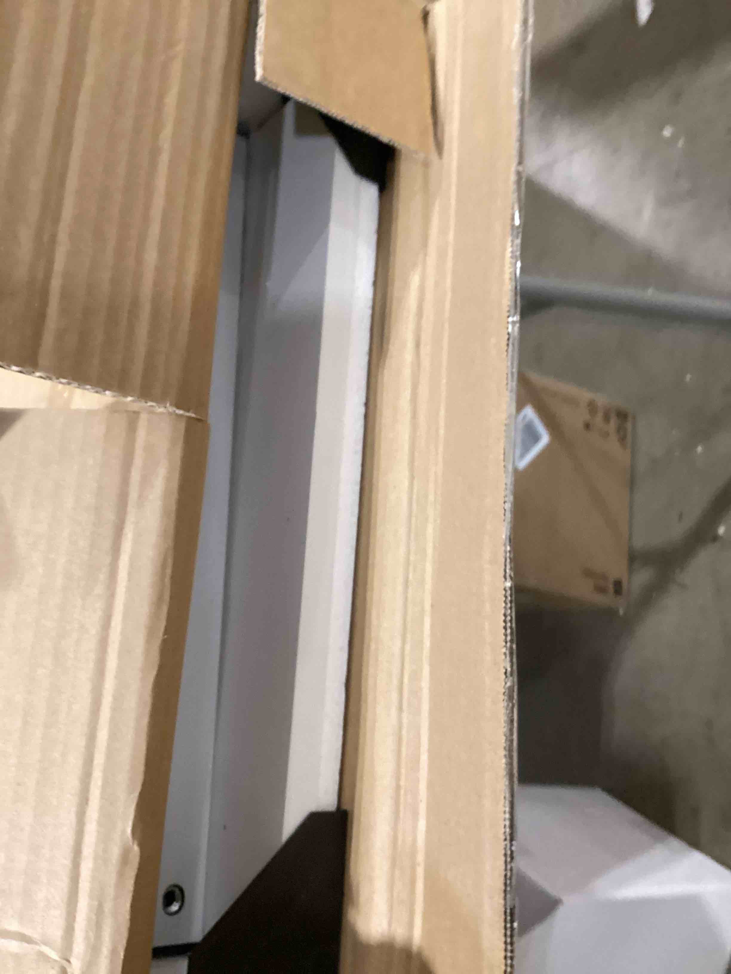 https://s3.amazonaws.com/lotting-images-prod/bidfta/PPE1723635_1746200705578.jpeg
