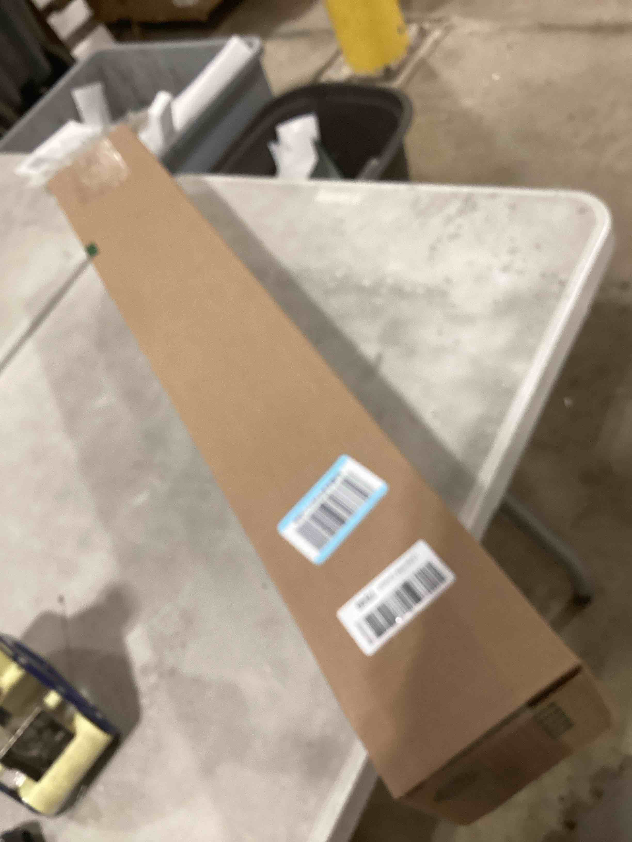 https://s3.amazonaws.com/lotting-images-prod/bidfta/PPE1723660_1746207560323.jpeg