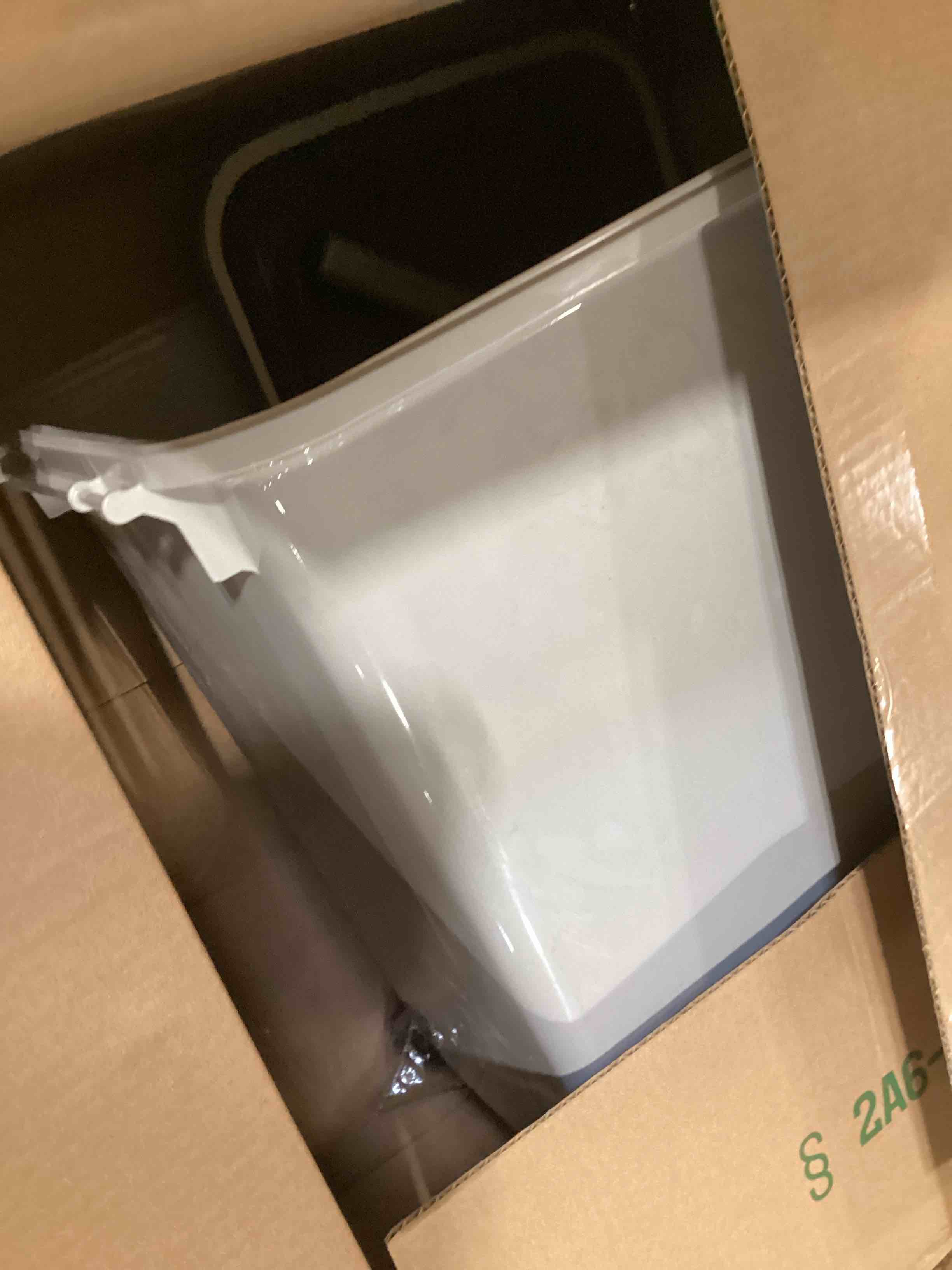 https://s3.amazonaws.com/lotting-images-prod/bidfta/PPE1723844_1746553454964.jpeg