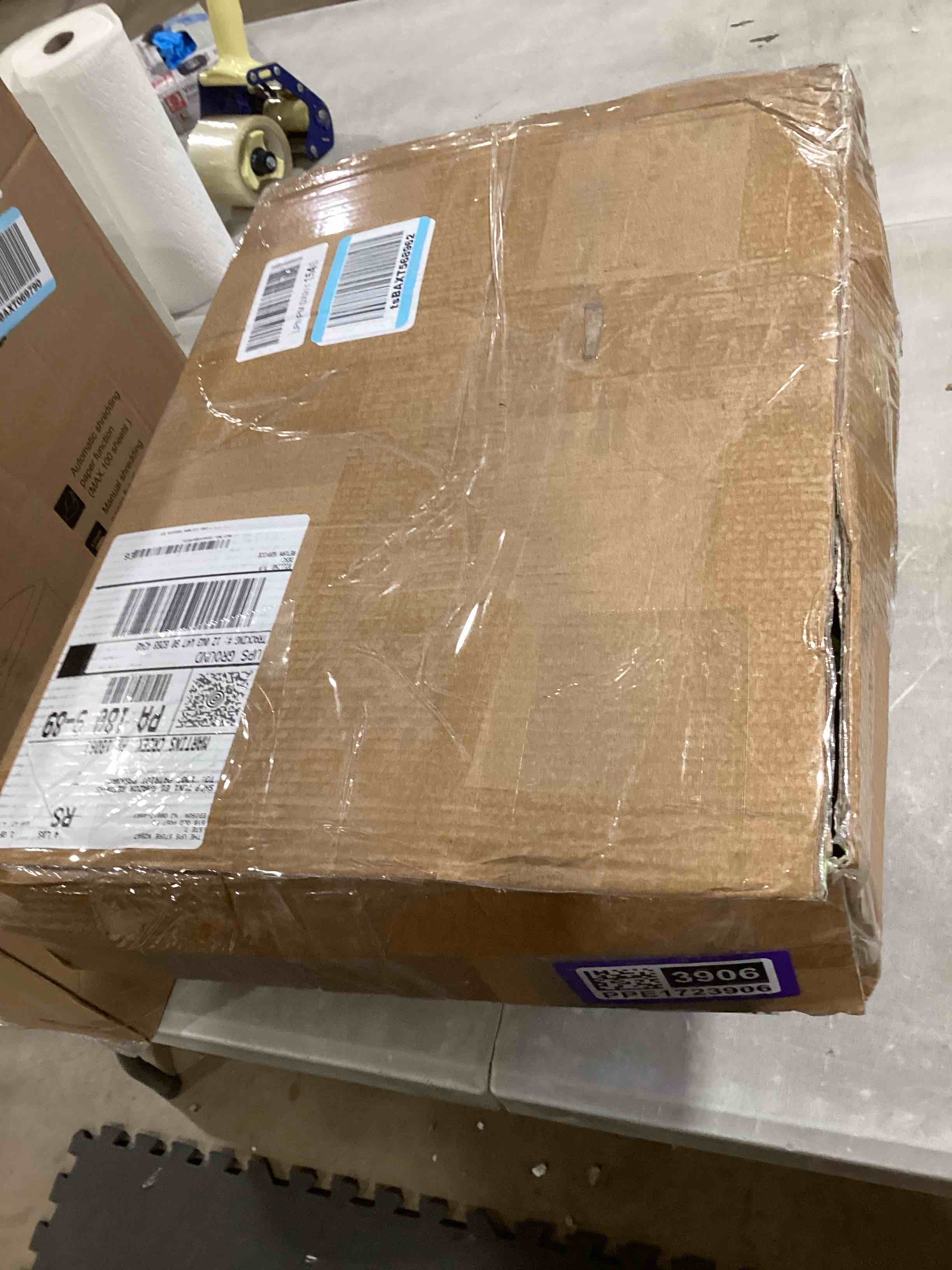 https://s3.amazonaws.com/lotting-images-prod/bidfta/PPE1723906_1747051595981.jpeg