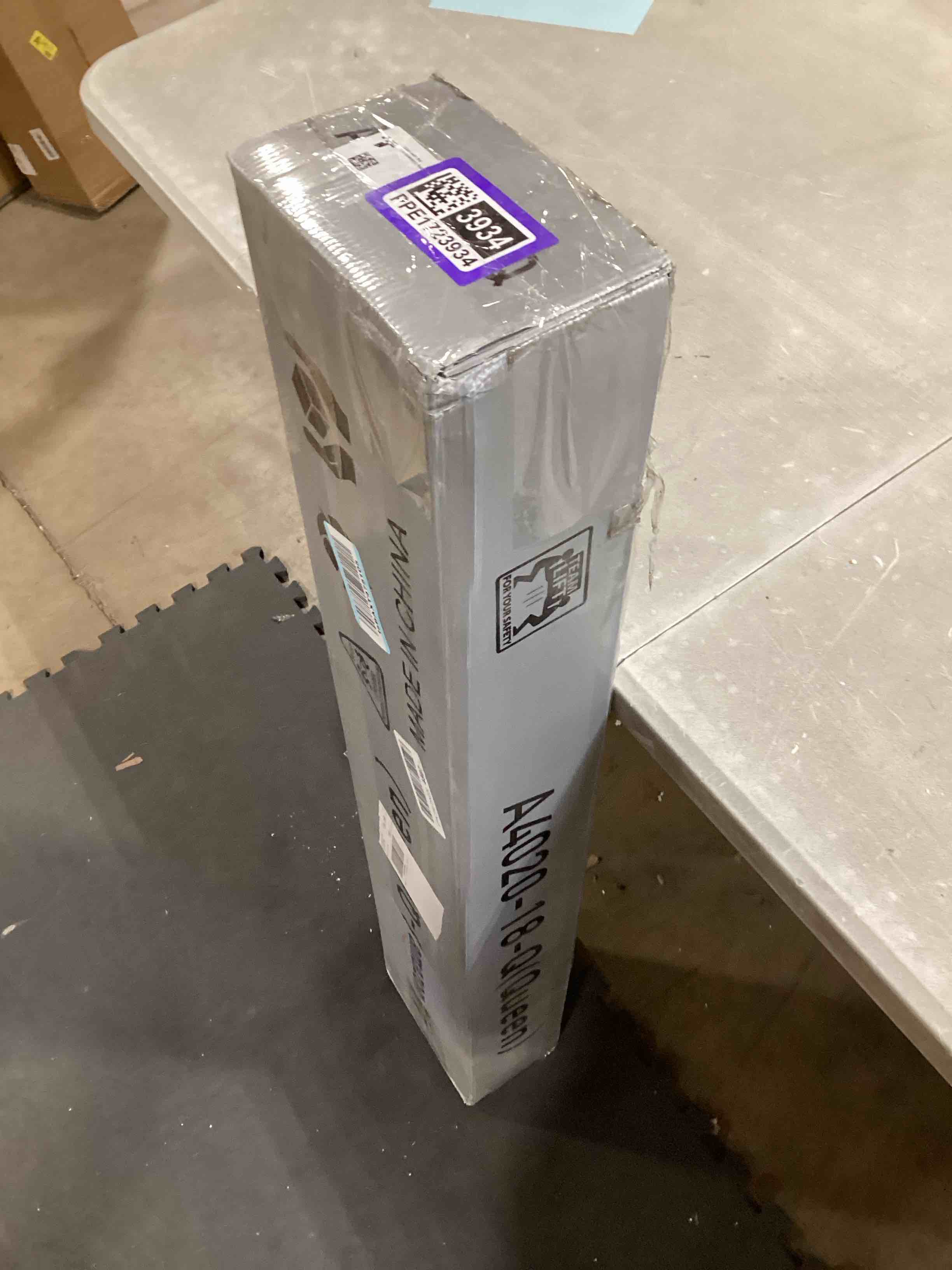 https://s3.amazonaws.com/lotting-images-prod/bidfta/PPE1723934_1747056162672.jpeg