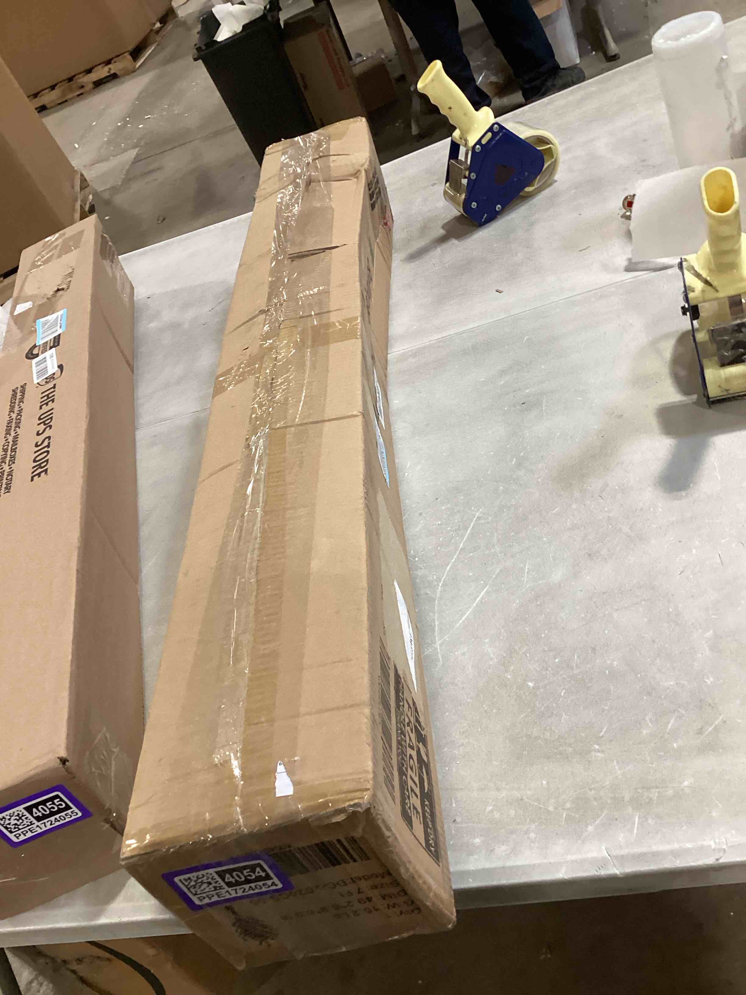 https://s3.amazonaws.com/lotting-images-prod/bidfta/PPE1724054_1747077659358.jpeg