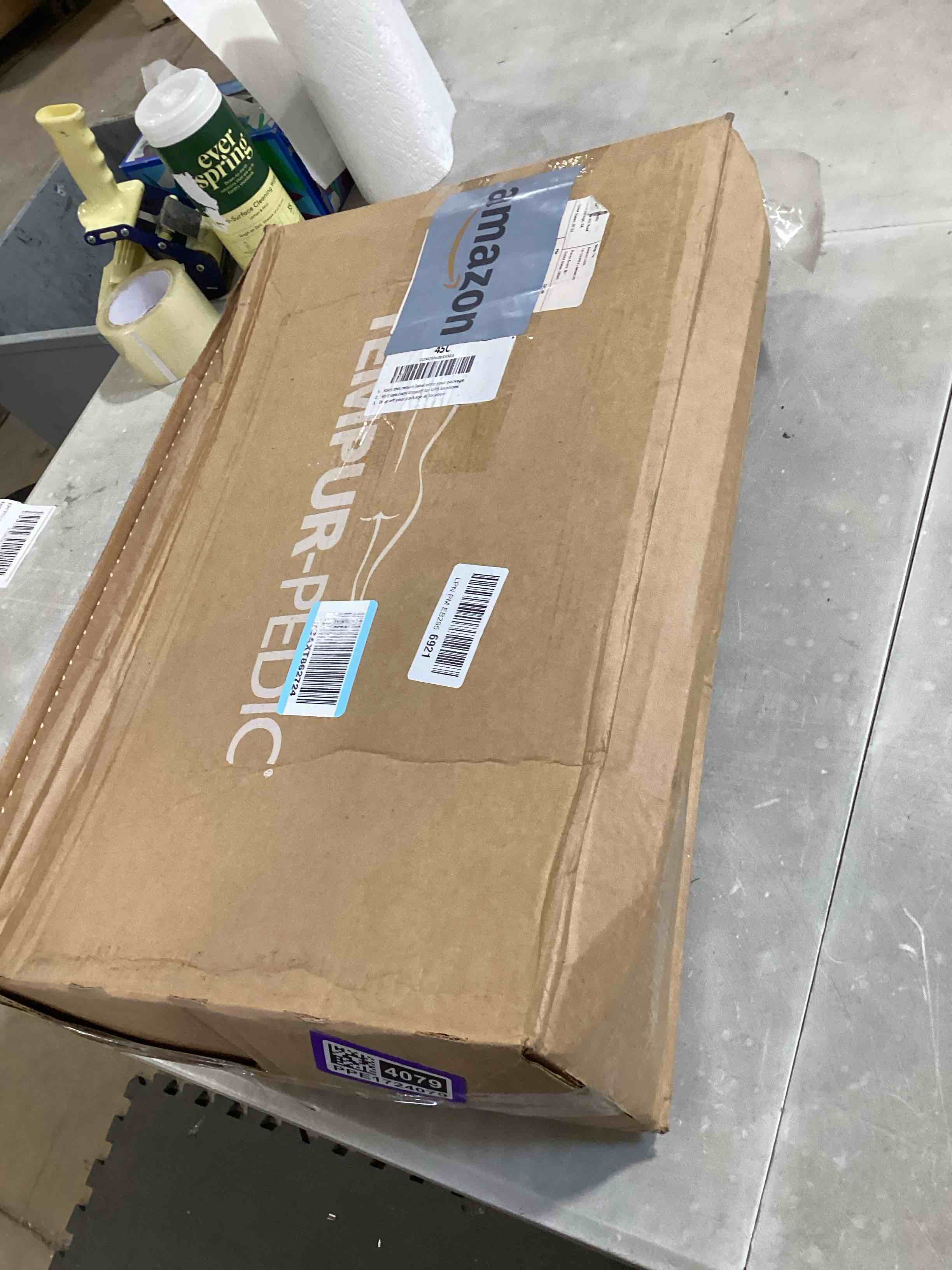 https://s3.amazonaws.com/lotting-images-prod/bidfta/PPE1724079_1747080214393.jpeg