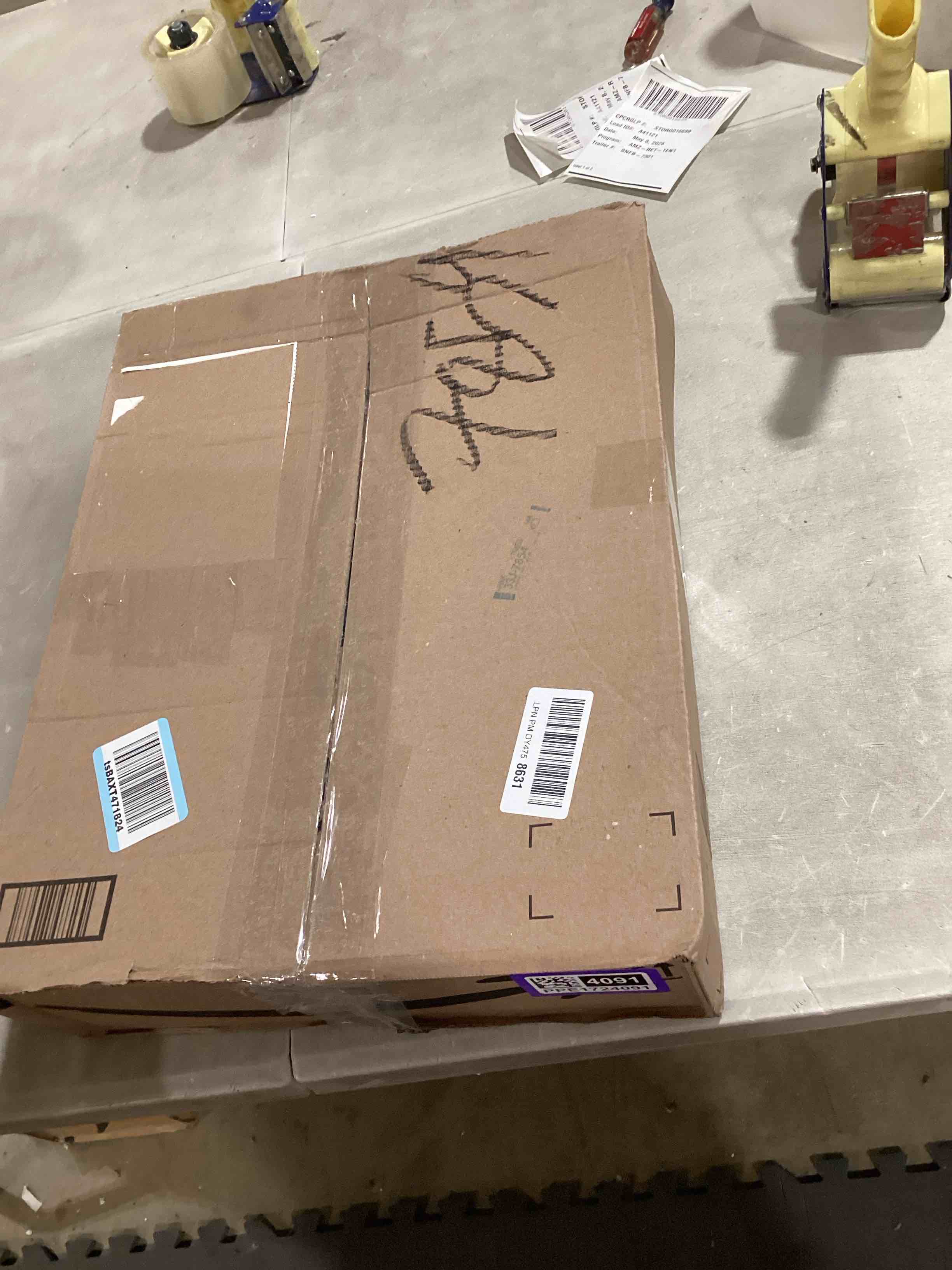 https://s3.amazonaws.com/lotting-images-prod/bidfta/PPE1724091_1747135732504.jpeg