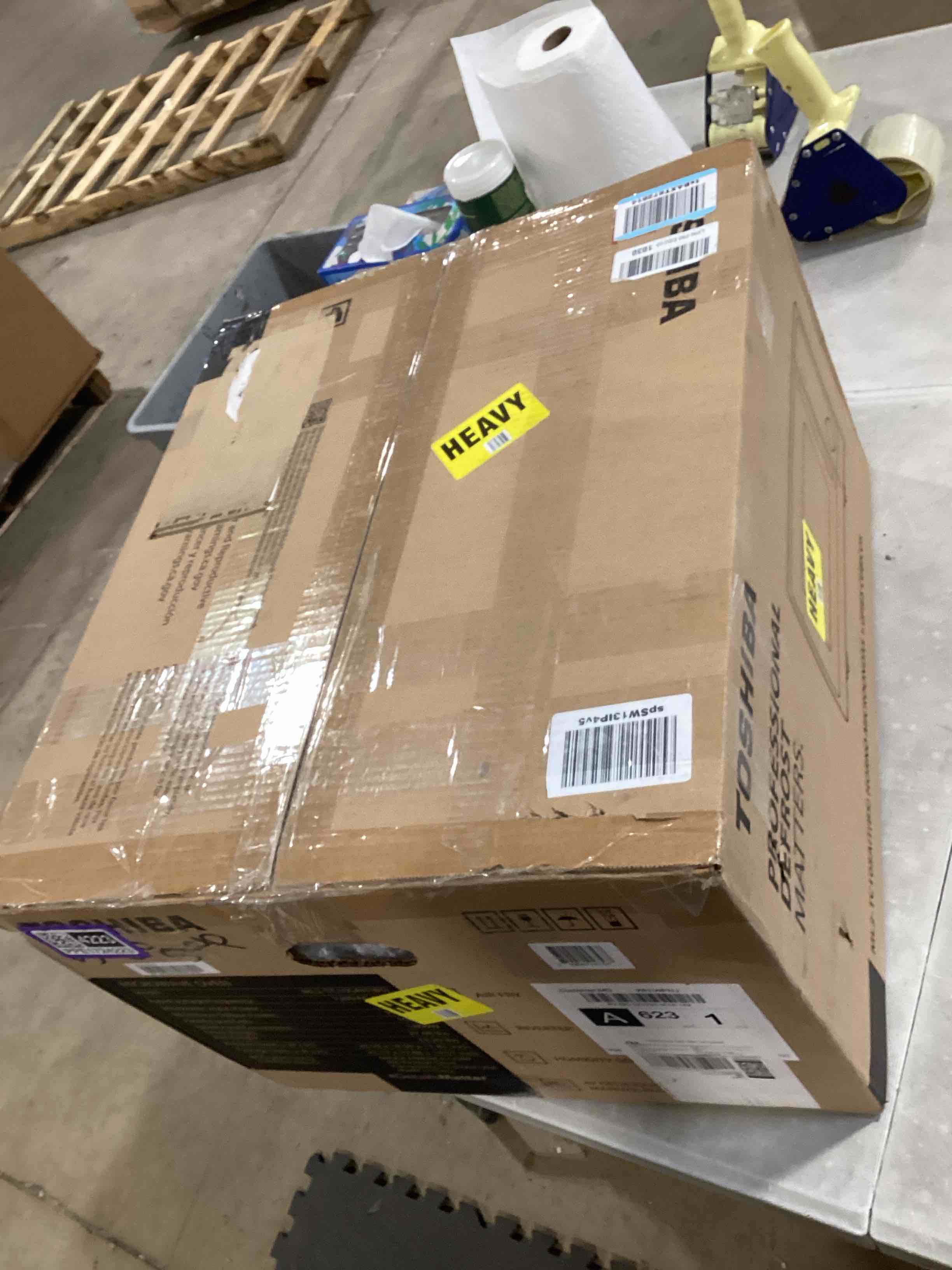 https://s3.amazonaws.com/lotting-images-prod/bidfta/PPE1724223_1747161081793.jpeg