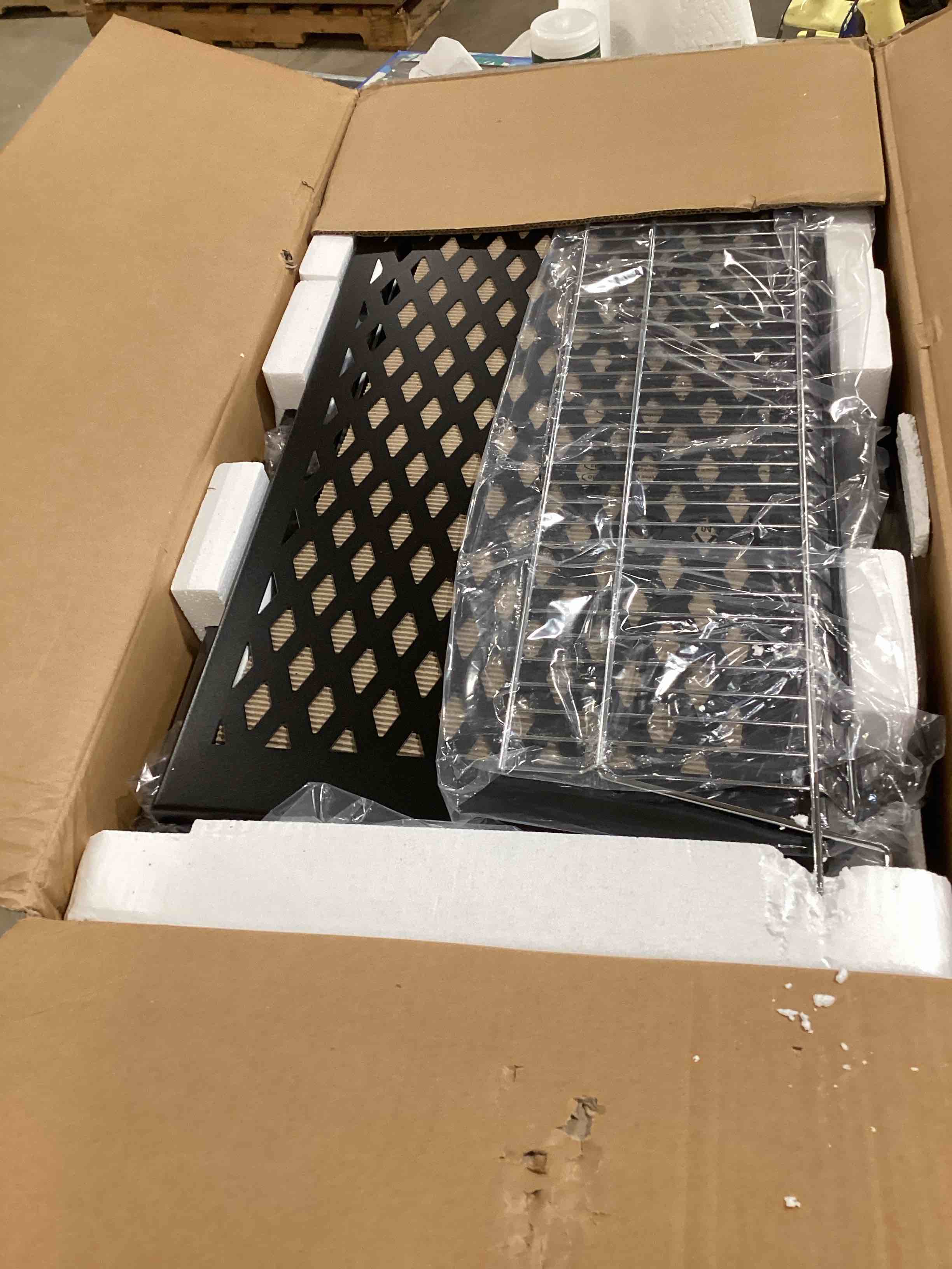 https://s3.amazonaws.com/lotting-images-prod/bidfta/PPE1724234_1747162480772.jpeg