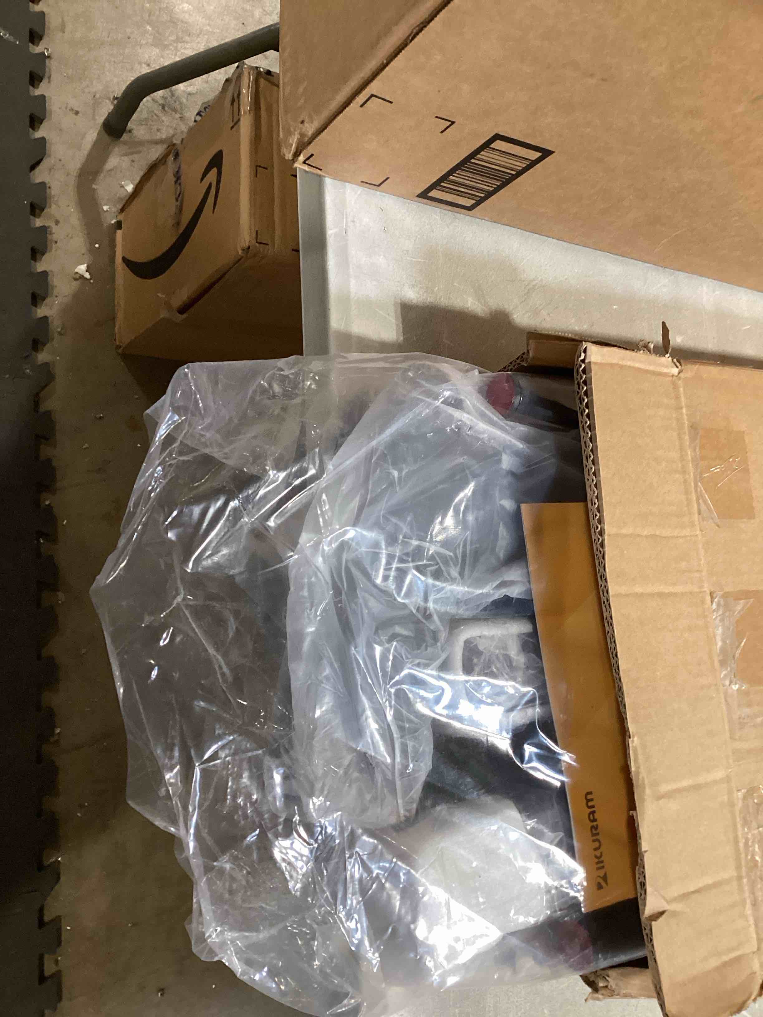 https://s3.amazonaws.com/lotting-images-prod/bidfta/PPE1724347_1747231187169.jpeg