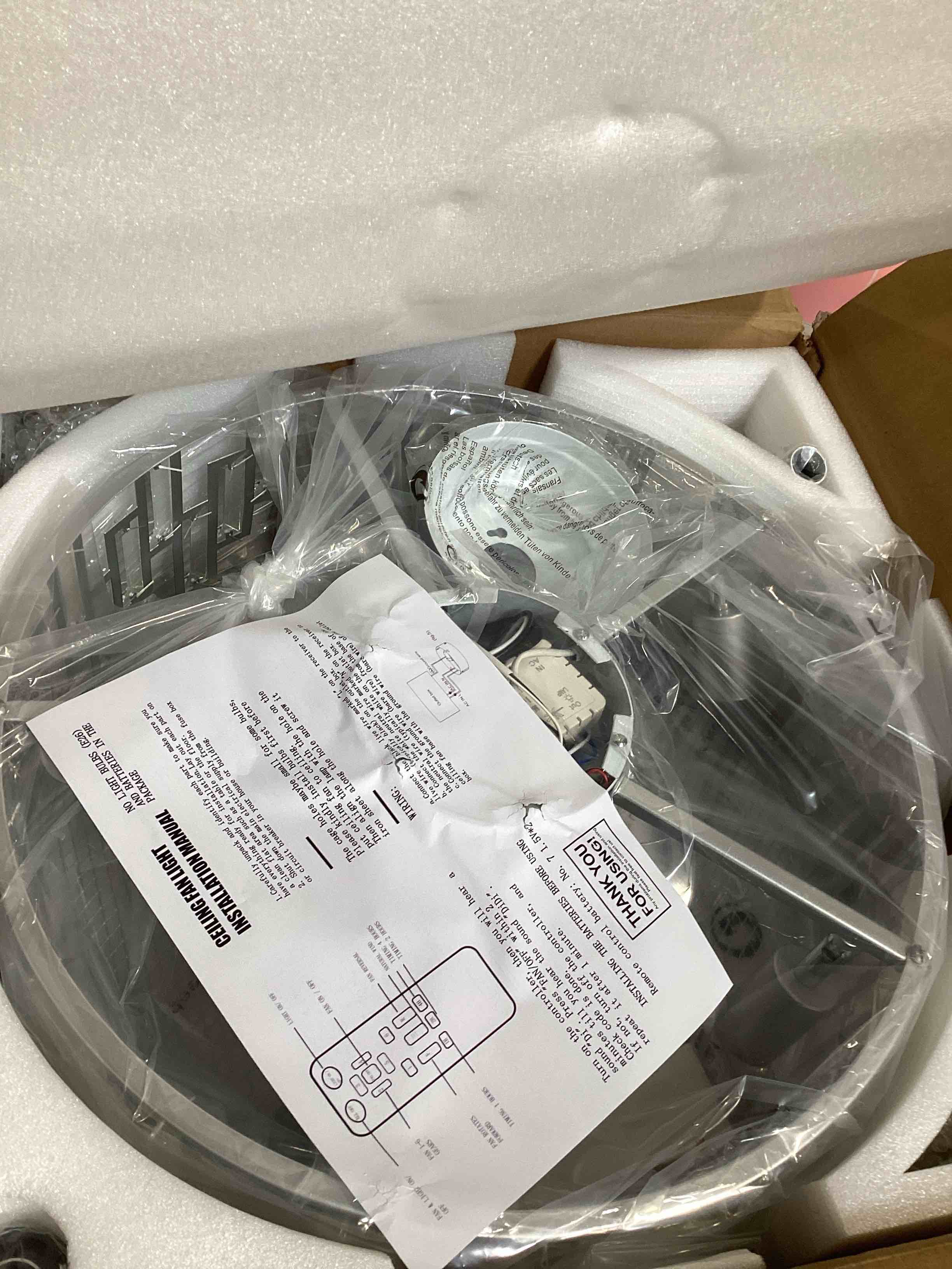 https://s3.amazonaws.com/lotting-images-prod/bidfta/PPE1724423_1747241893705.jpeg